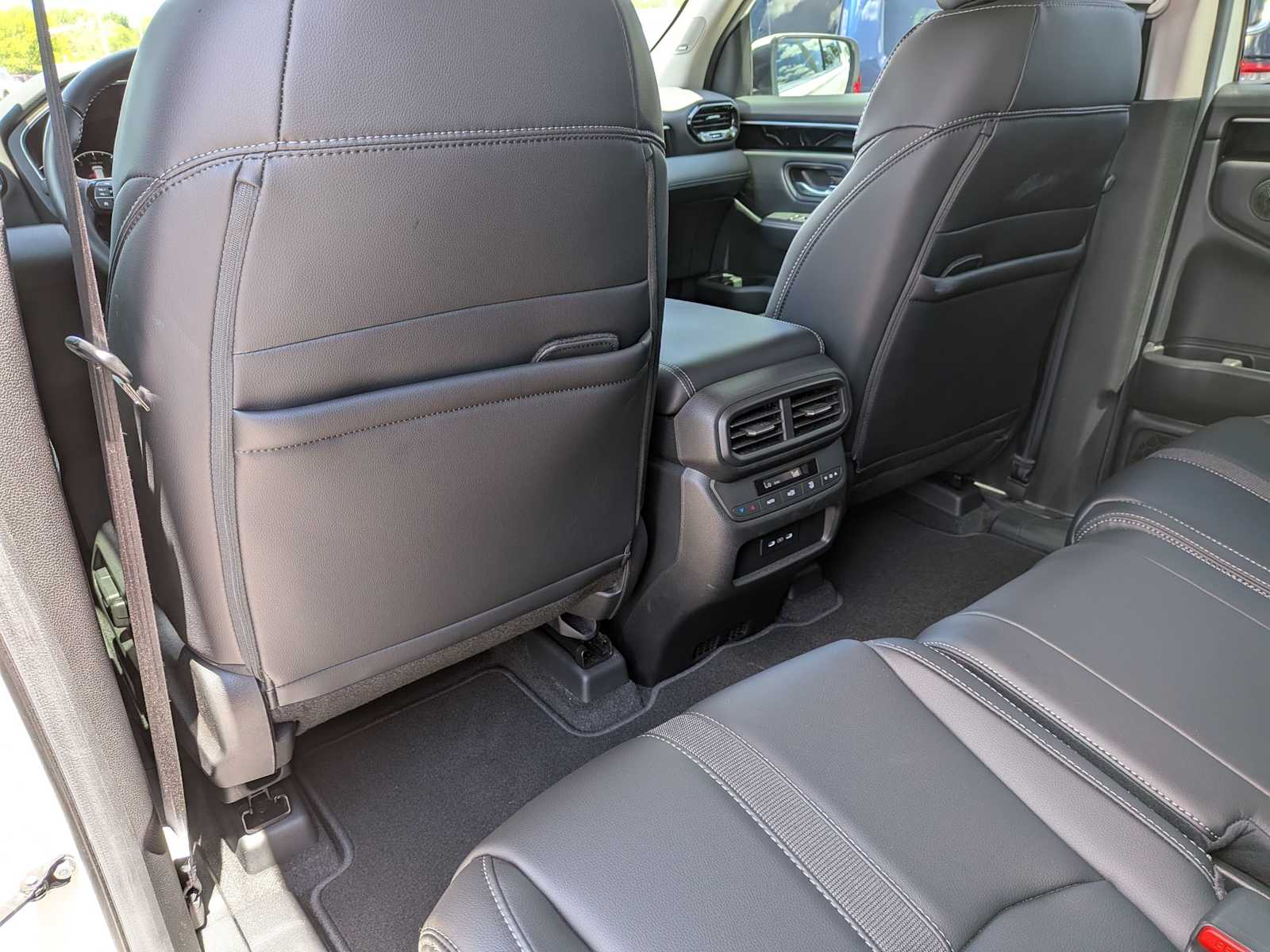 Thumbnail: 2025 Honda Pilot - 16
