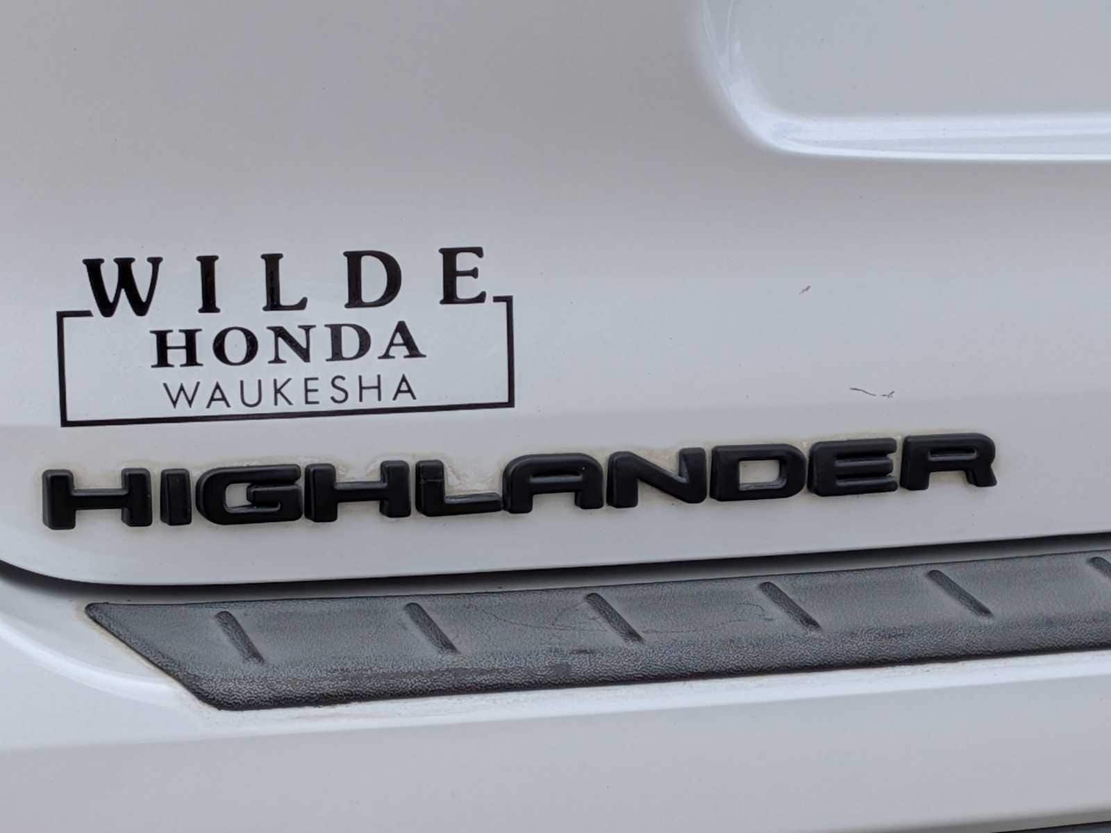 Thumbnail: 2022 Toyota Highlander - 12