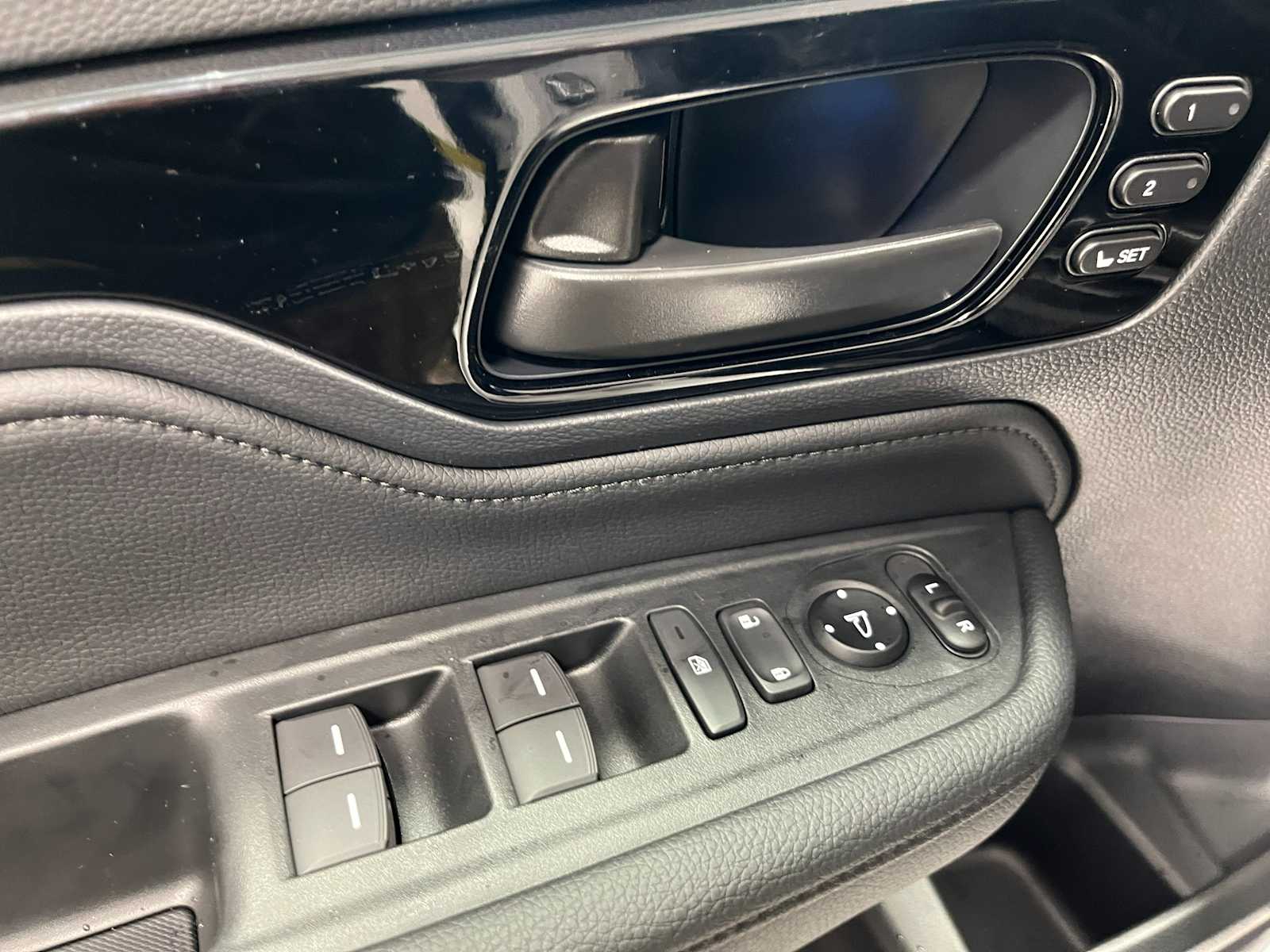 Thumbnail: 2026 Honda Odyssey - 15
