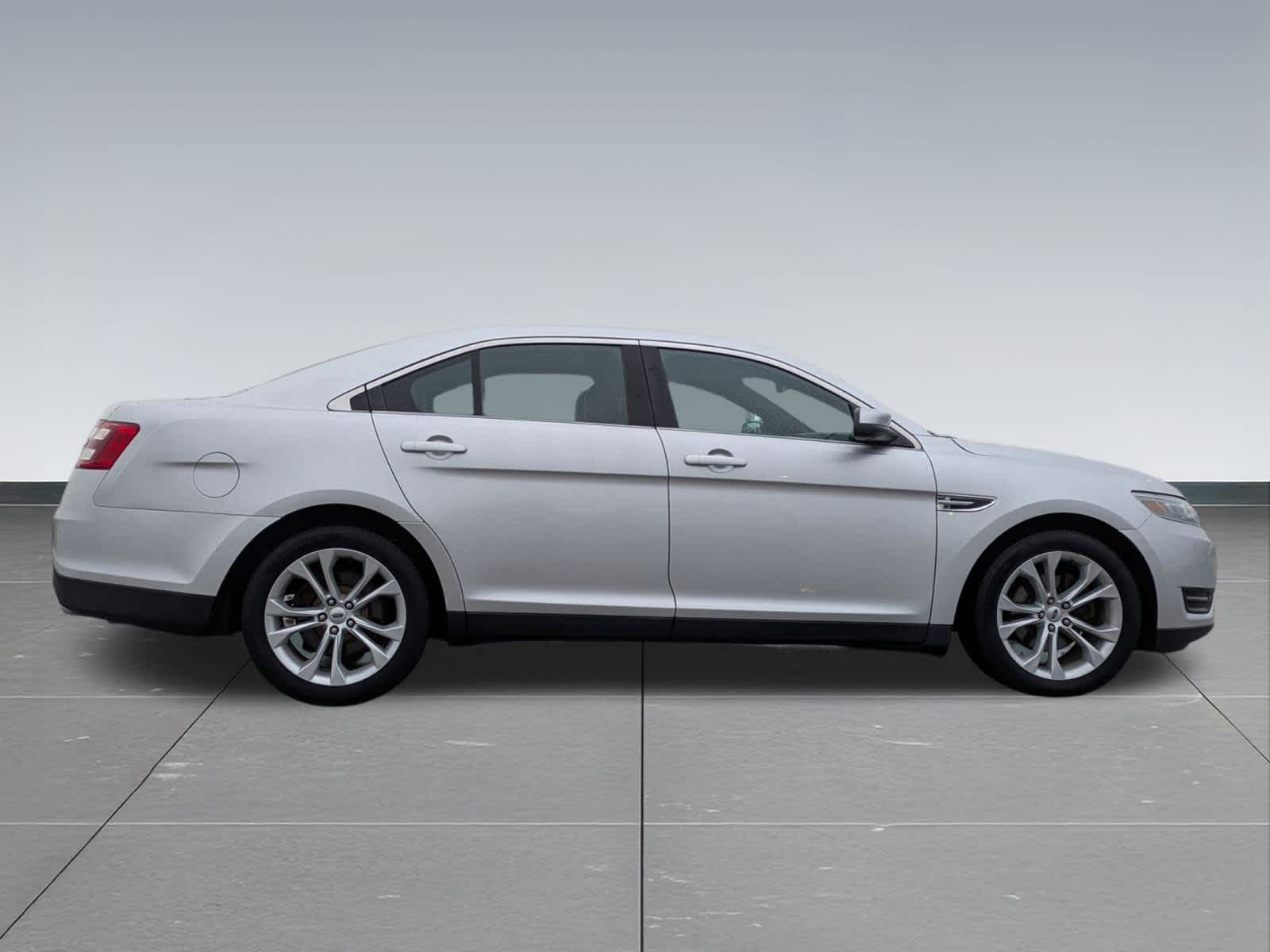 Thumbnail: 2013 Ford Taurus - 7