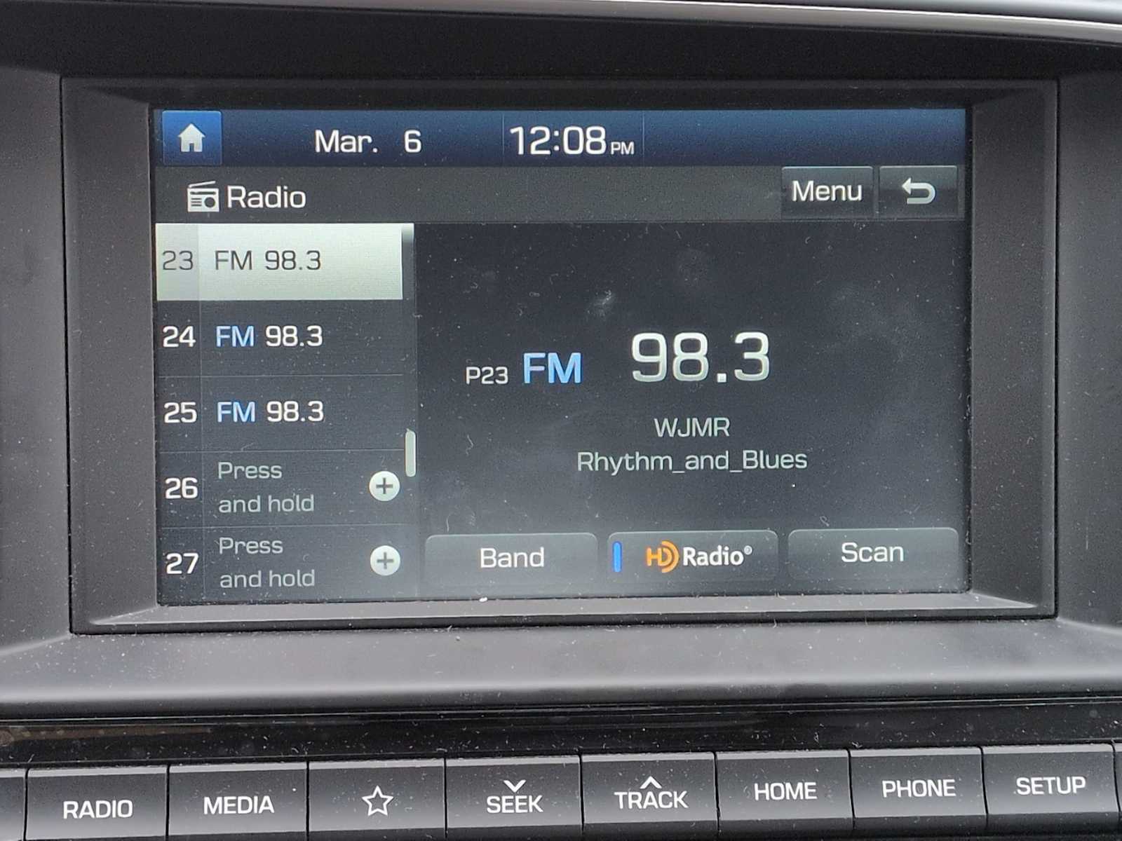 Thumbnail: 2019 Hyundai Elantra - 28