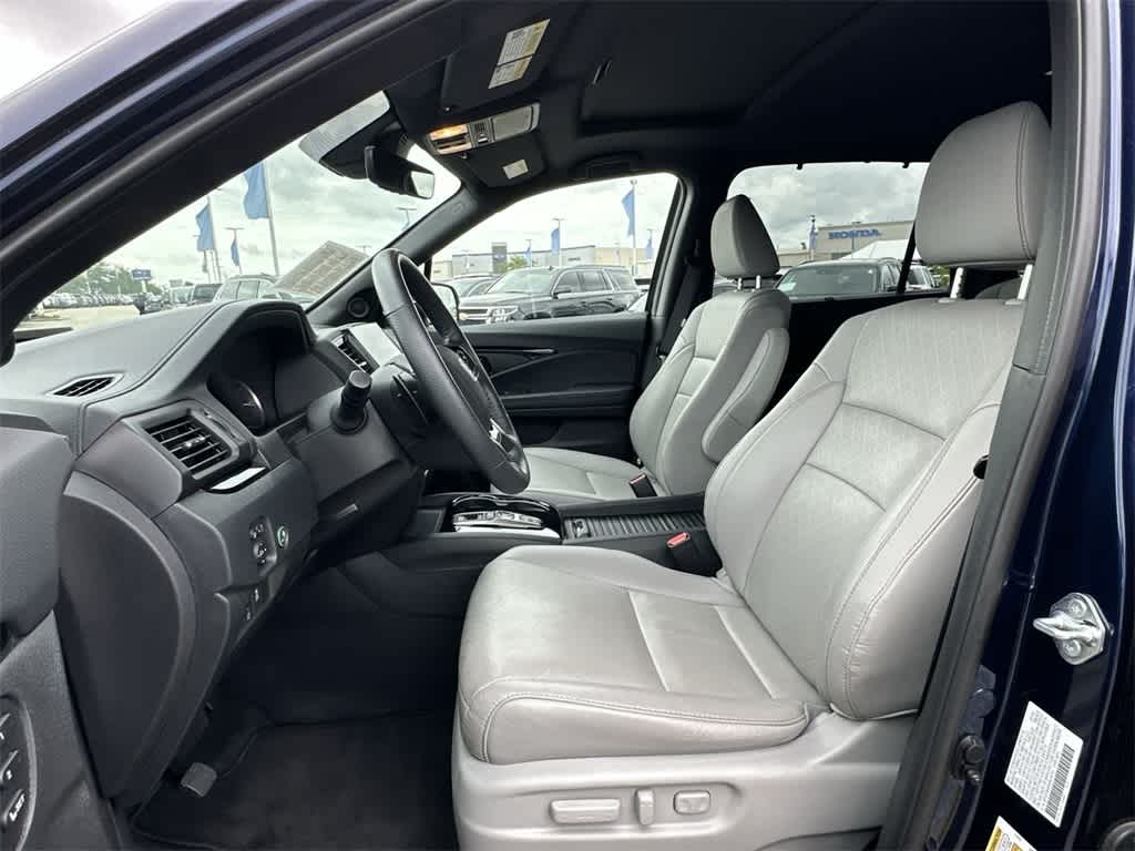 Thumbnail: 2022 Honda Passport - 10