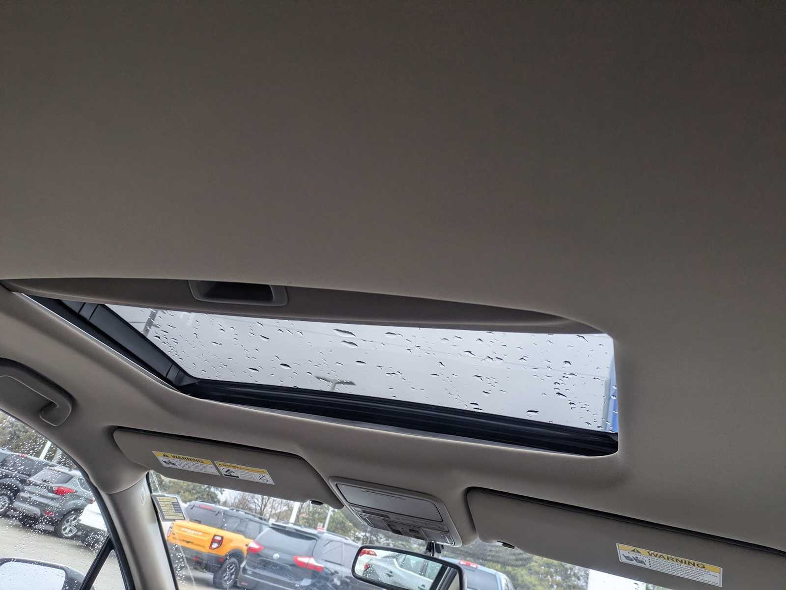 Thumbnail: 2017 Honda Pilot - 21