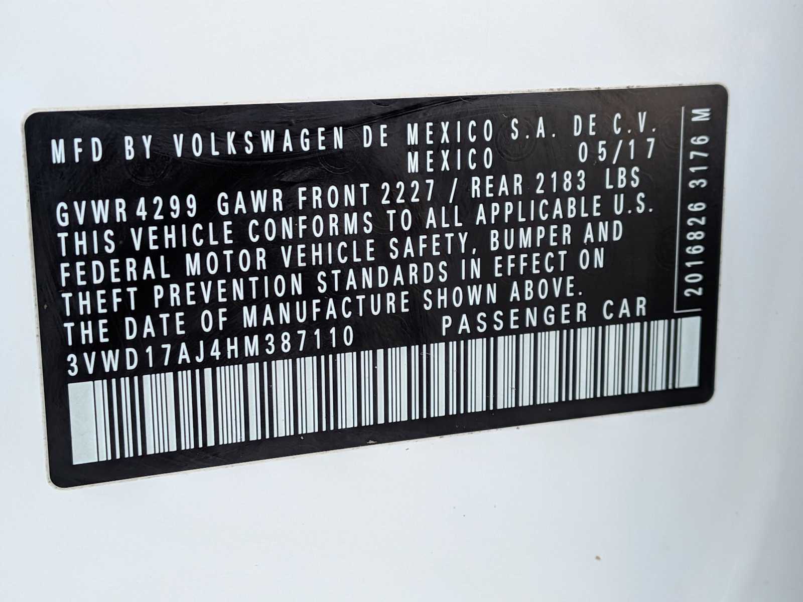 Thumbnail: 2017 Volkswagen Jetta - 32