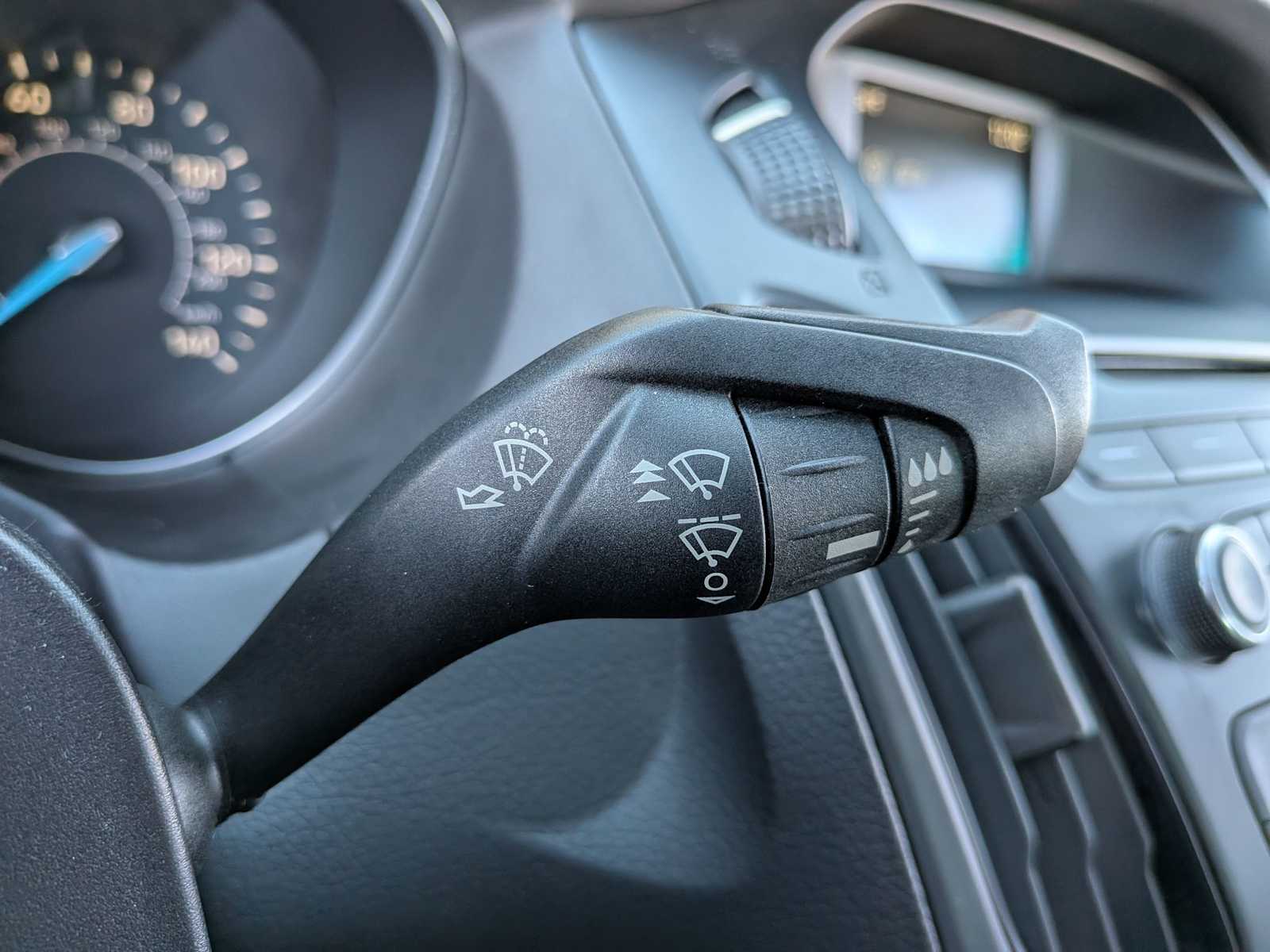 Thumbnail: 2016 Ford Focus - 23