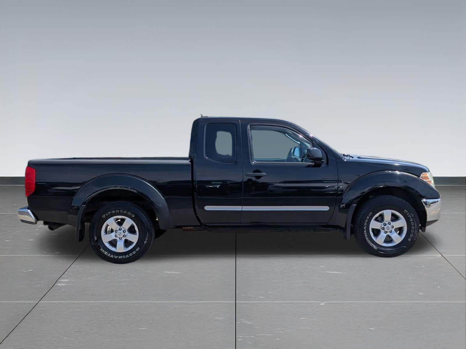 Thumbnail: 2011 Nissan Frontier - 6