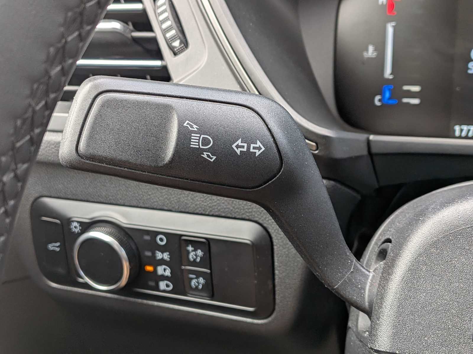 Thumbnail: 2023 Ford Escape - 26