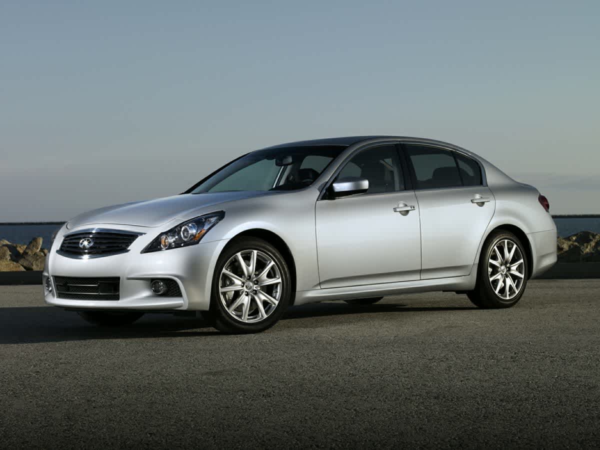 2013 INFINITI G37 Base -
                  Waukesha, WI