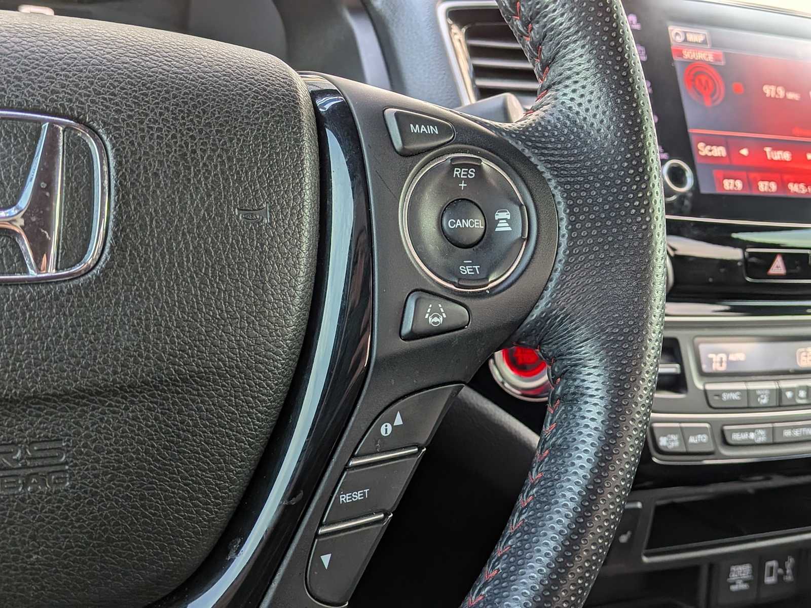 Thumbnail: 2022 Honda Ridgeline - 25