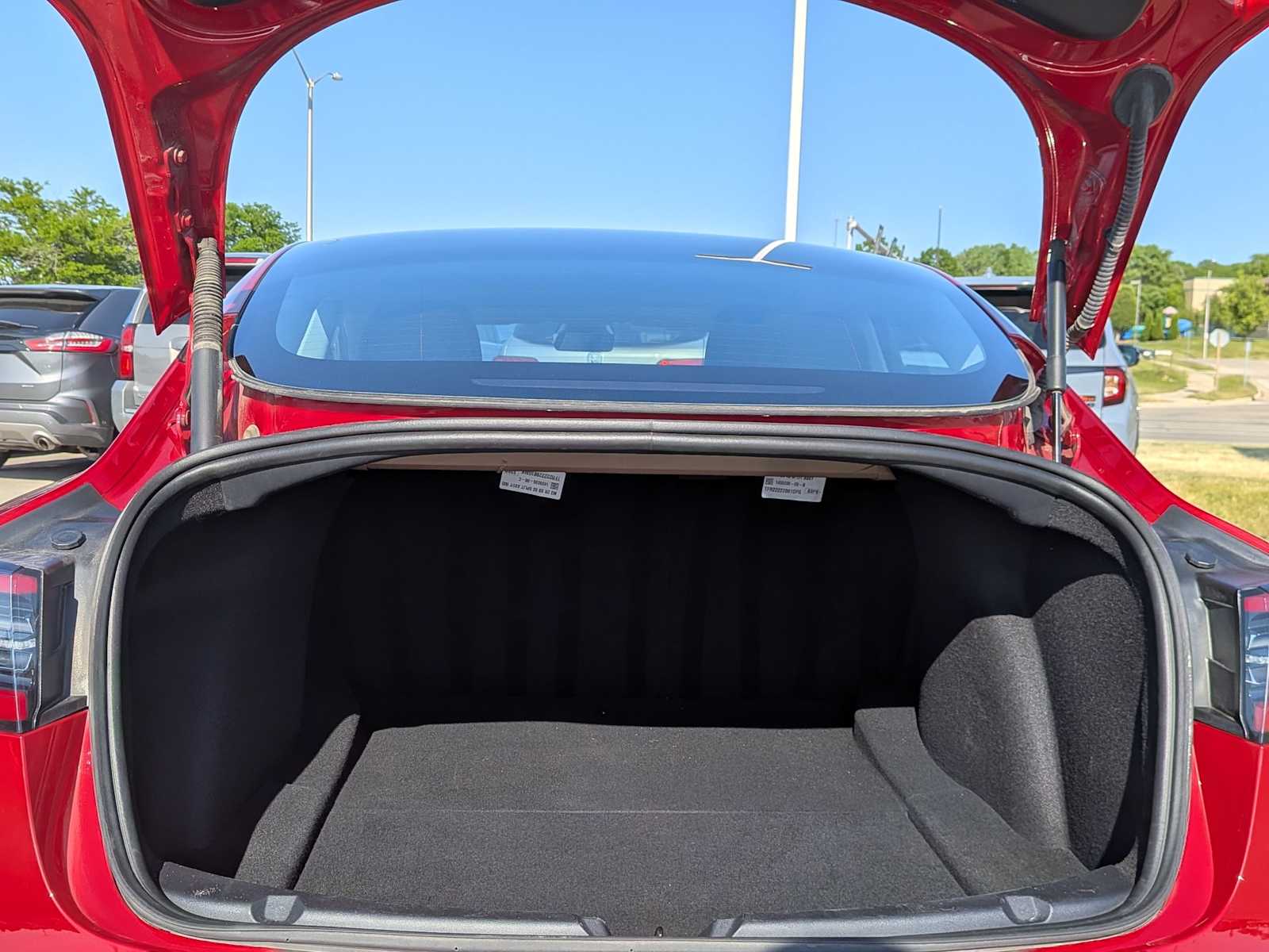Thumbnail: 2022 Tesla Model 3 - 24
