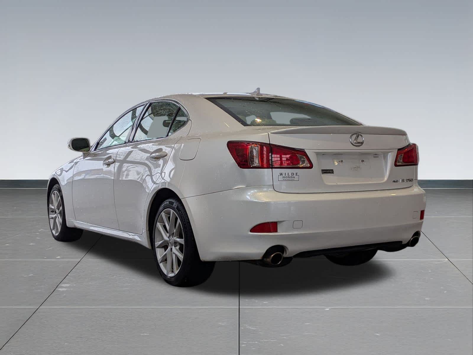 Thumbnail: 2012 Lexus IS - 4