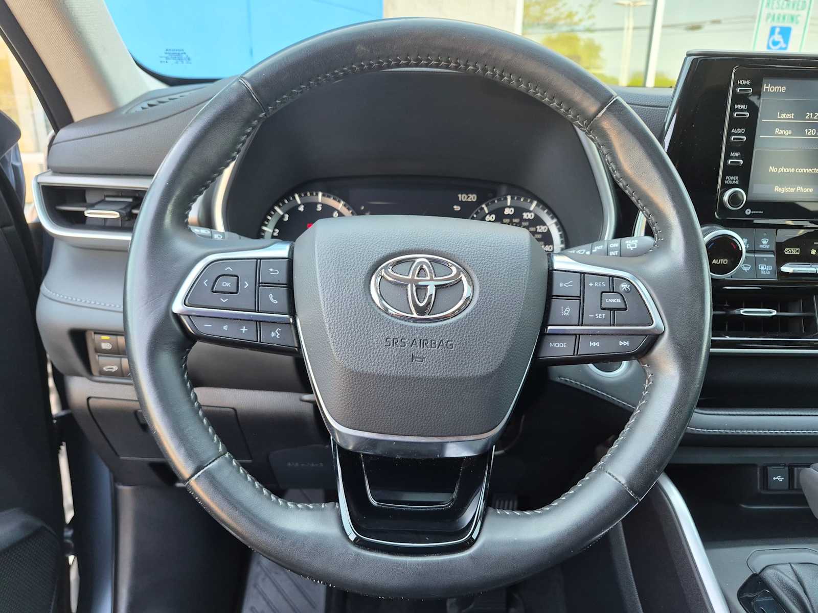 Thumbnail: 2021 Toyota Highlander - 22