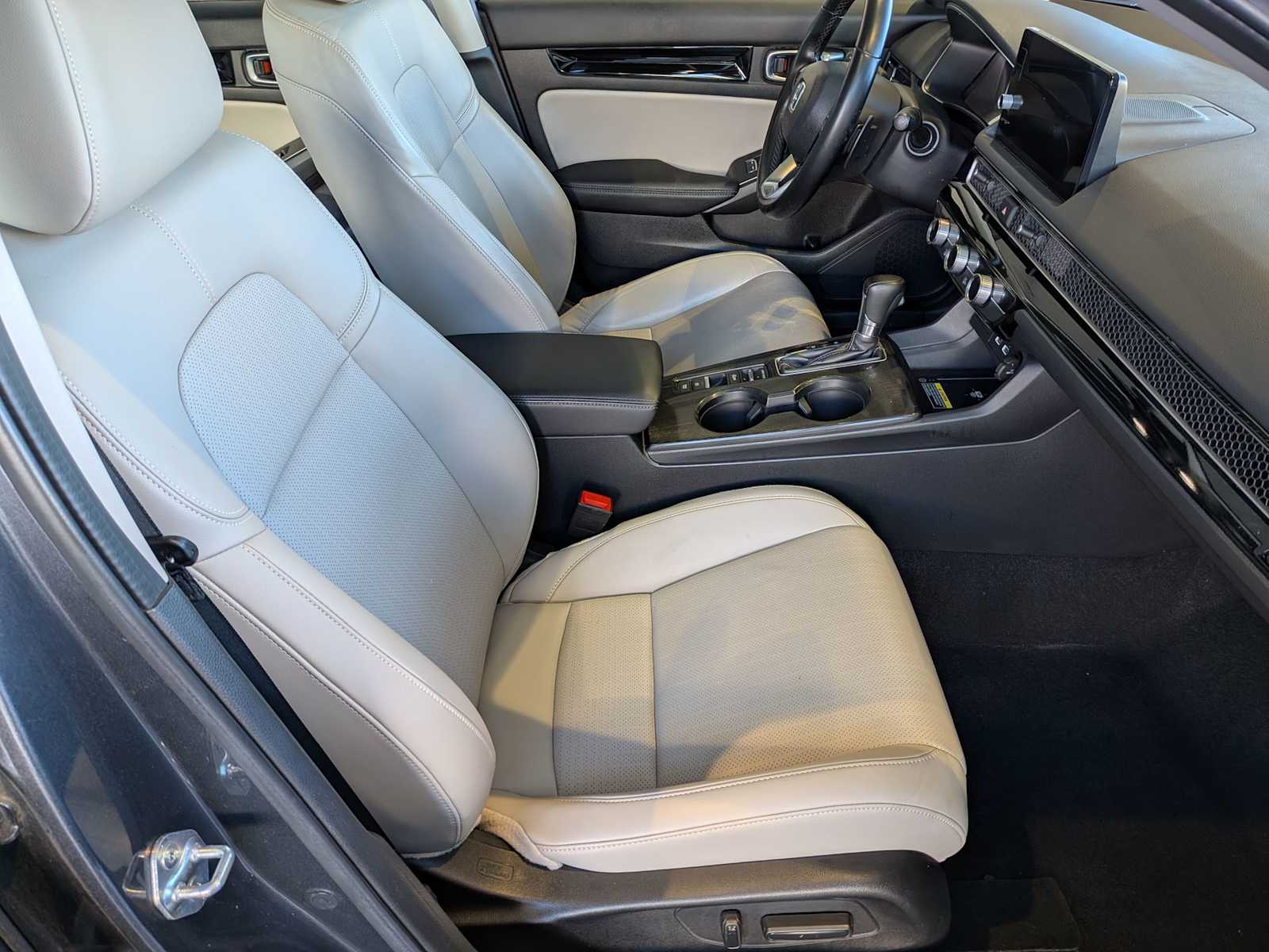 Thumbnail: 2022 Honda Civic - 22