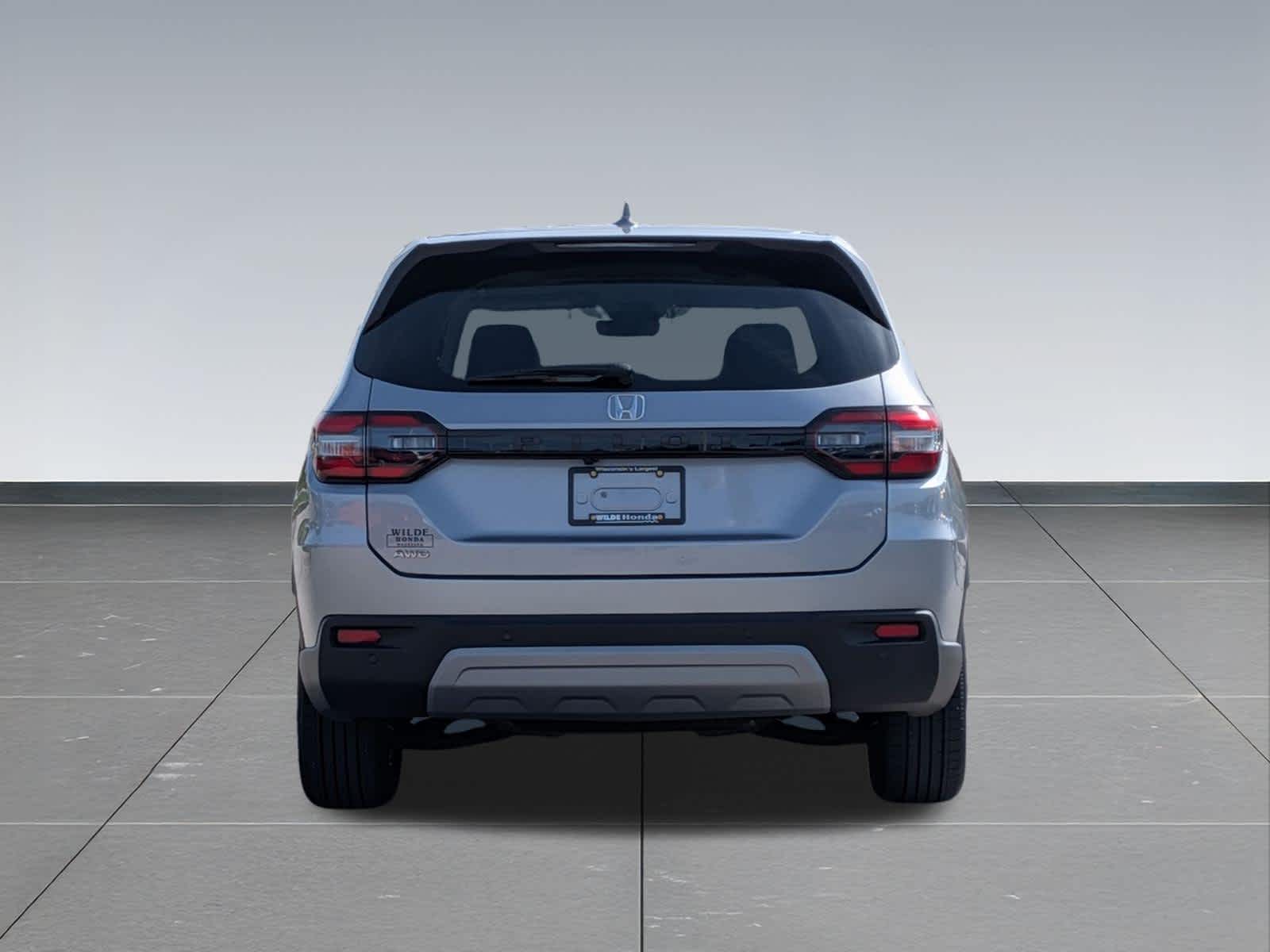 Thumbnail: 2024 Honda Pilot - 4