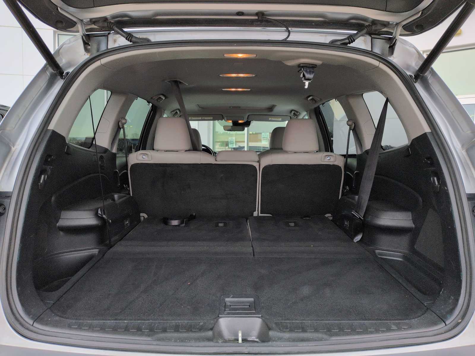 Thumbnail: 2020 Honda Pilot - 31