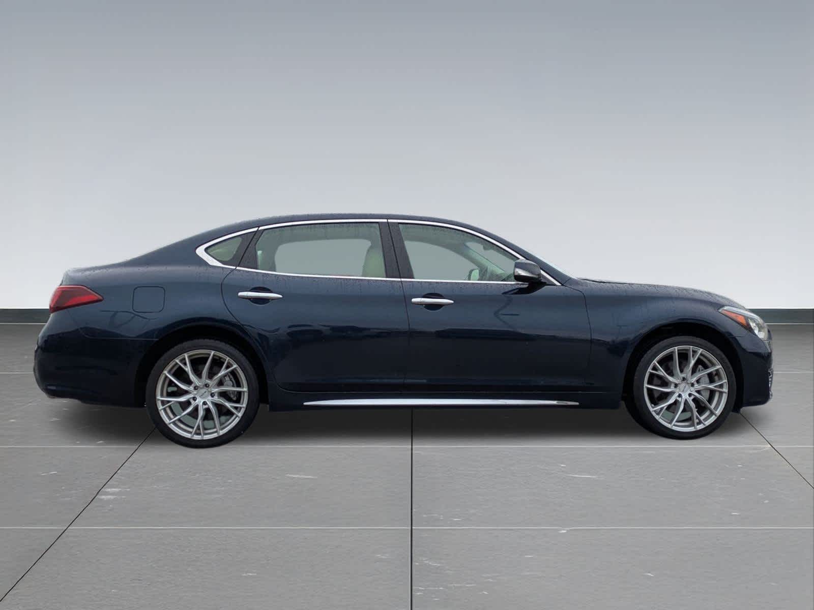 Thumbnail: 2016 INFINITI Q70 - 7