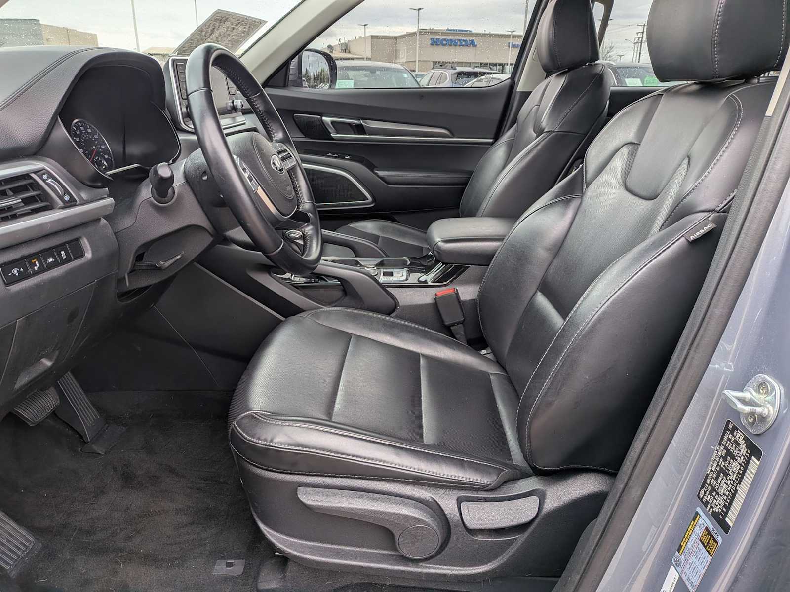 Thumbnail: 2020 Kia Telluride - 15