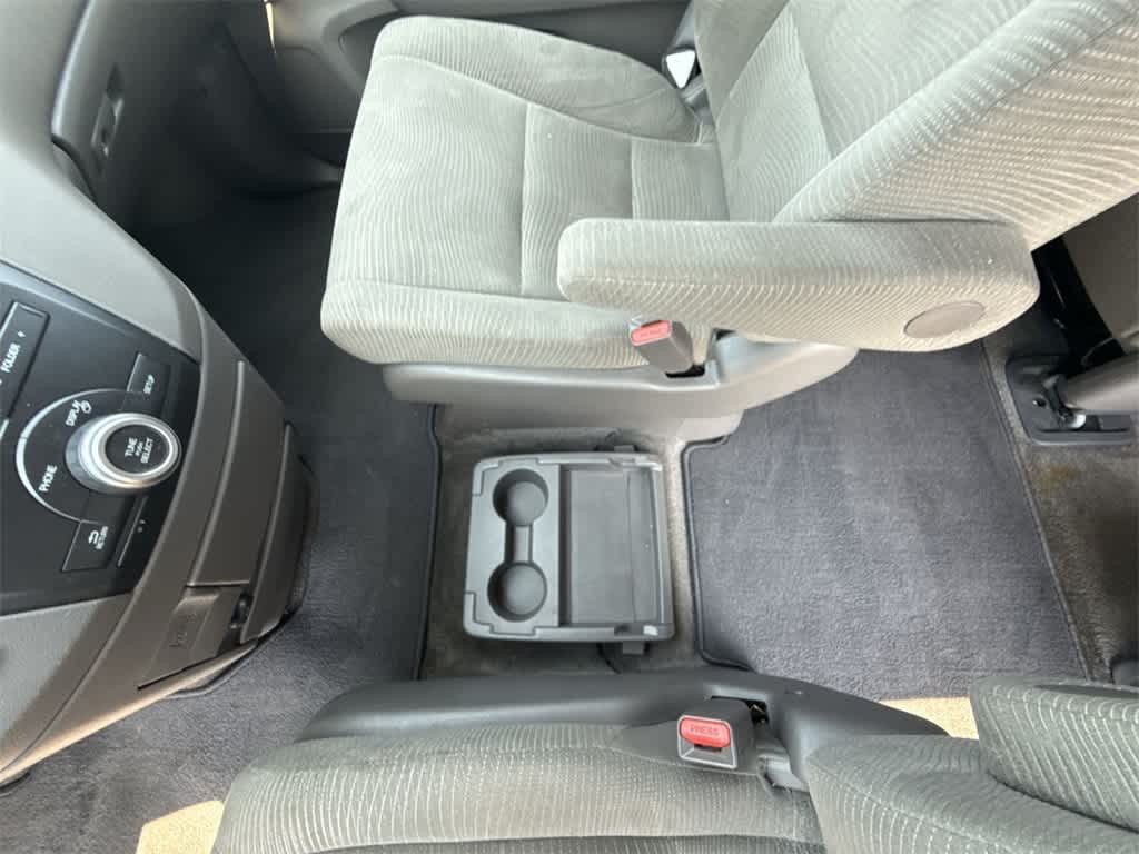 Thumbnail: 2013 Honda Odyssey - 27