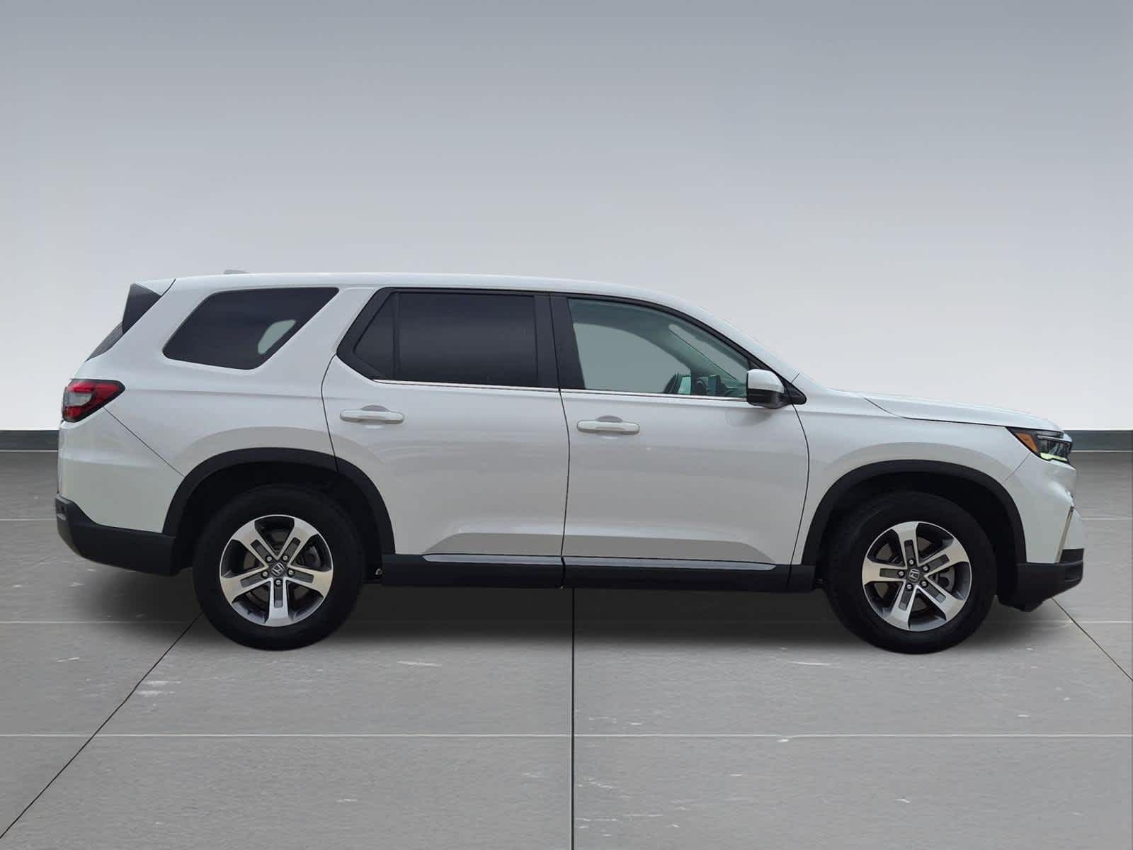 Thumbnail: 2025 Honda Pilot - 9
