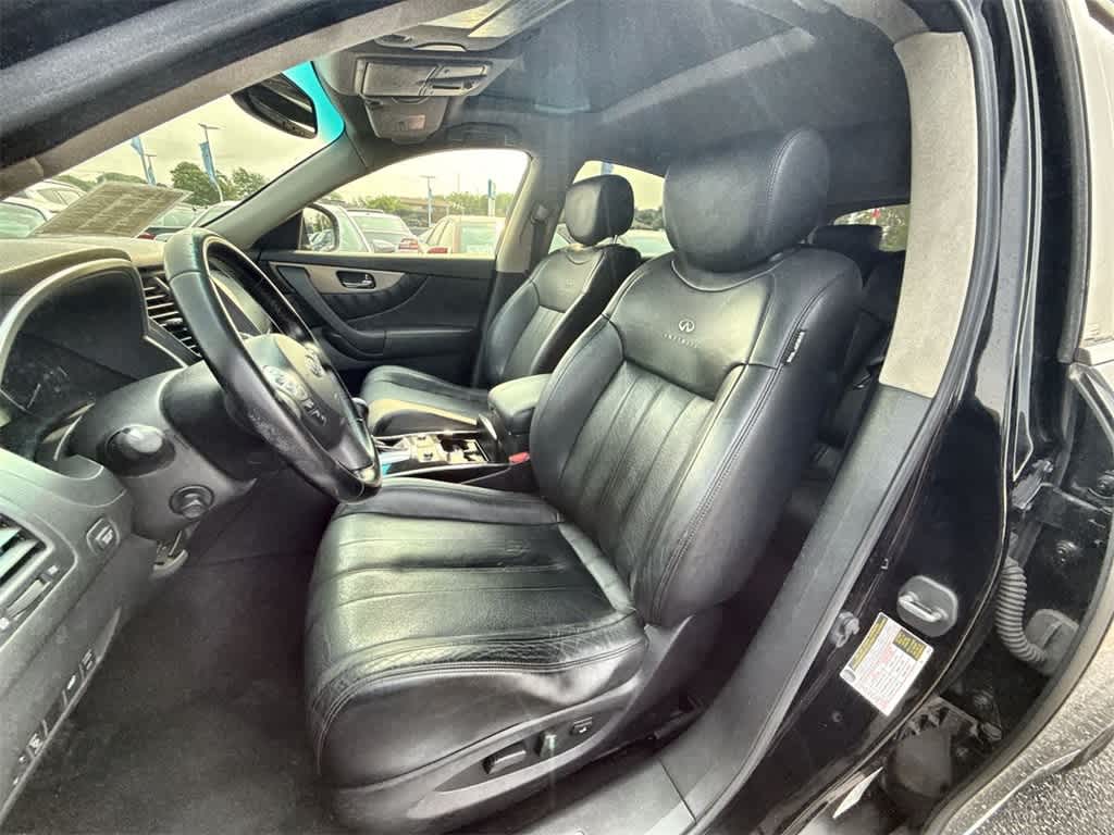 Thumbnail: 2014 INFINITI QX70 - 13