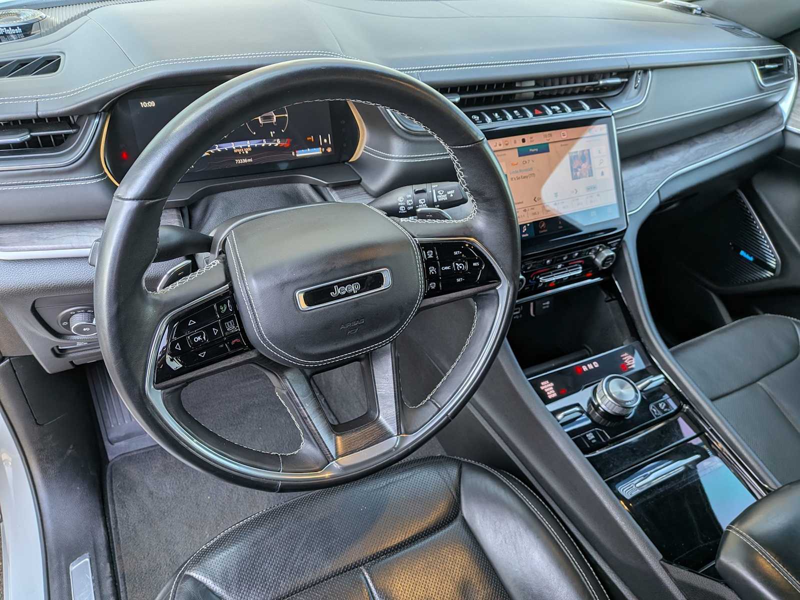 Thumbnail: 2022 Jeep Grand Cherokee - 14