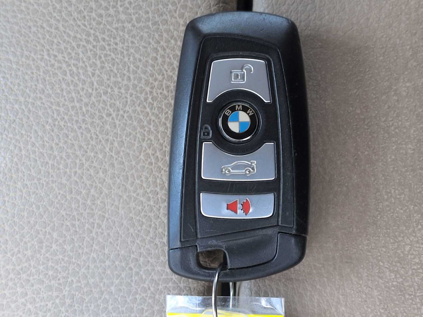 Thumbnail: 2014 BMW 5 Series - 30