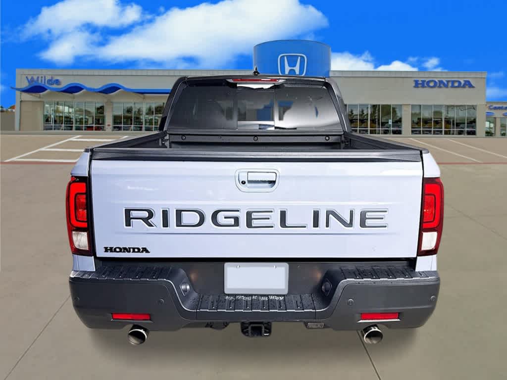 2026 Honda Ridgeline Black Edition photo 3