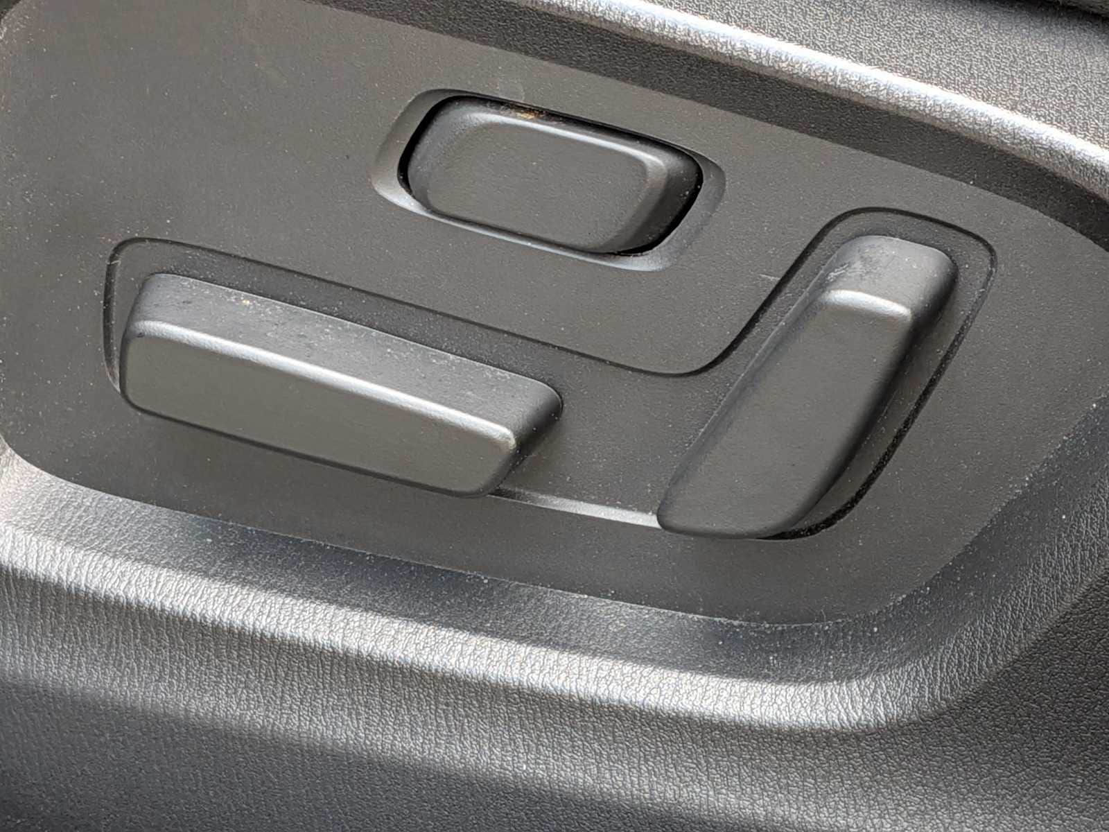 Thumbnail: 2022 Mazda CX-5 - 16