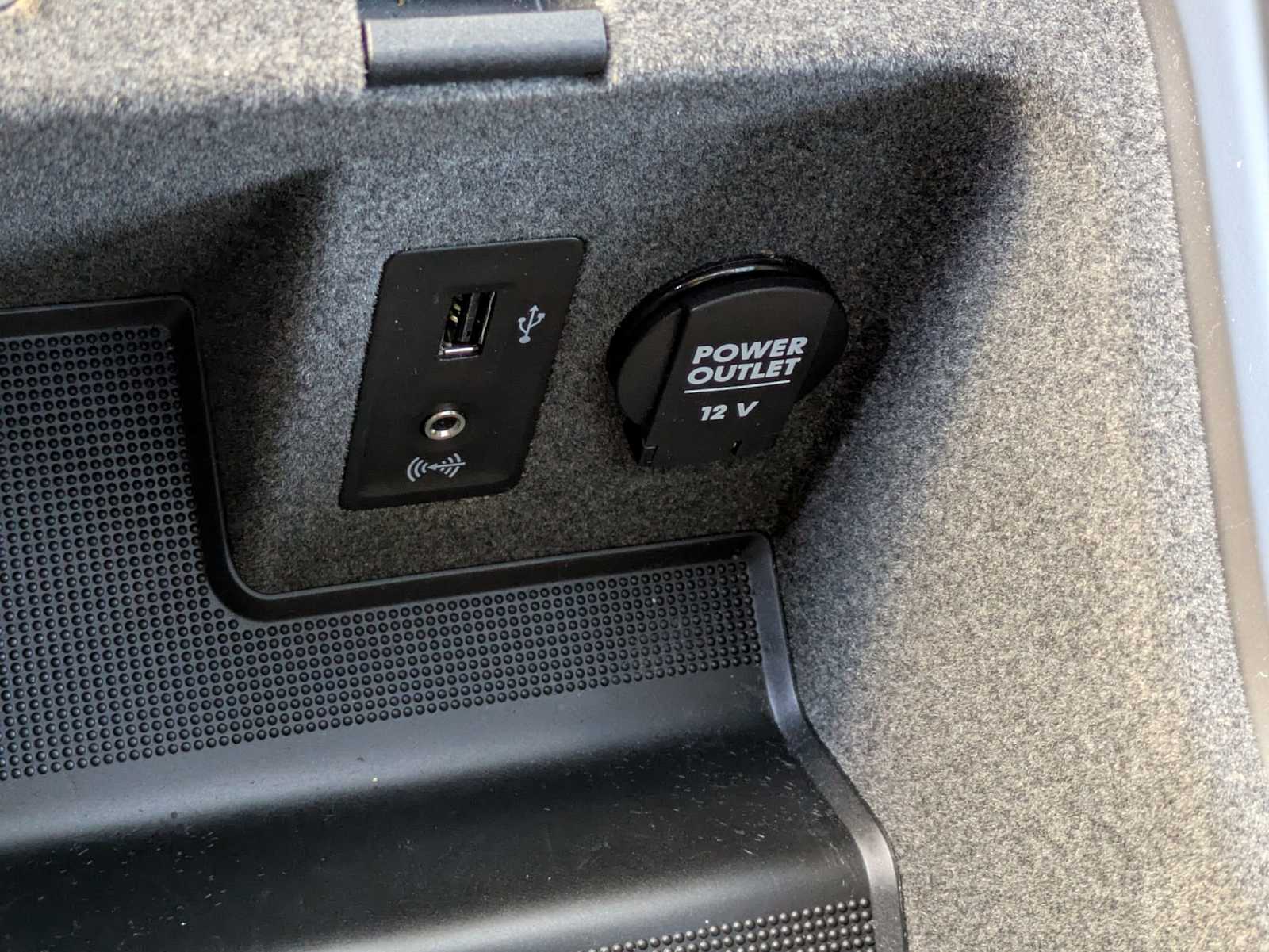 Thumbnail: 2017 Porsche Cayenne - 32