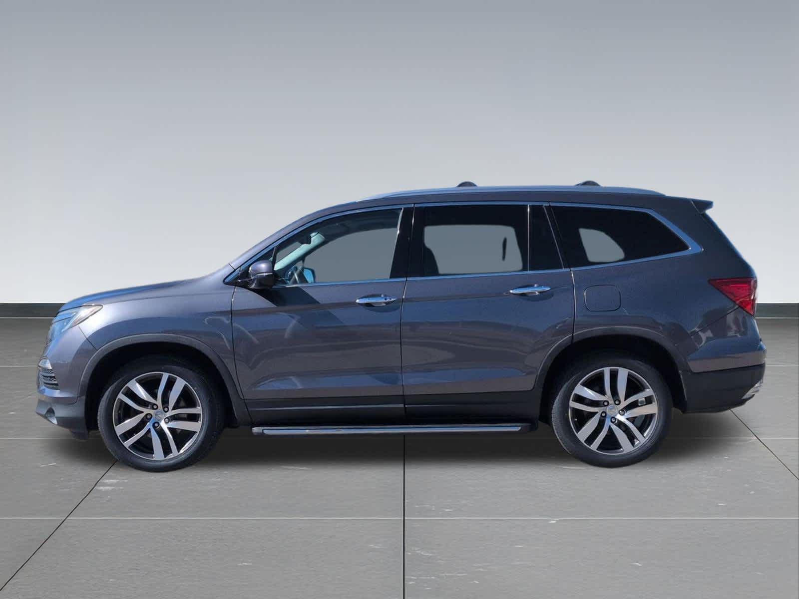Thumbnail: 2016 Honda Pilot - 3