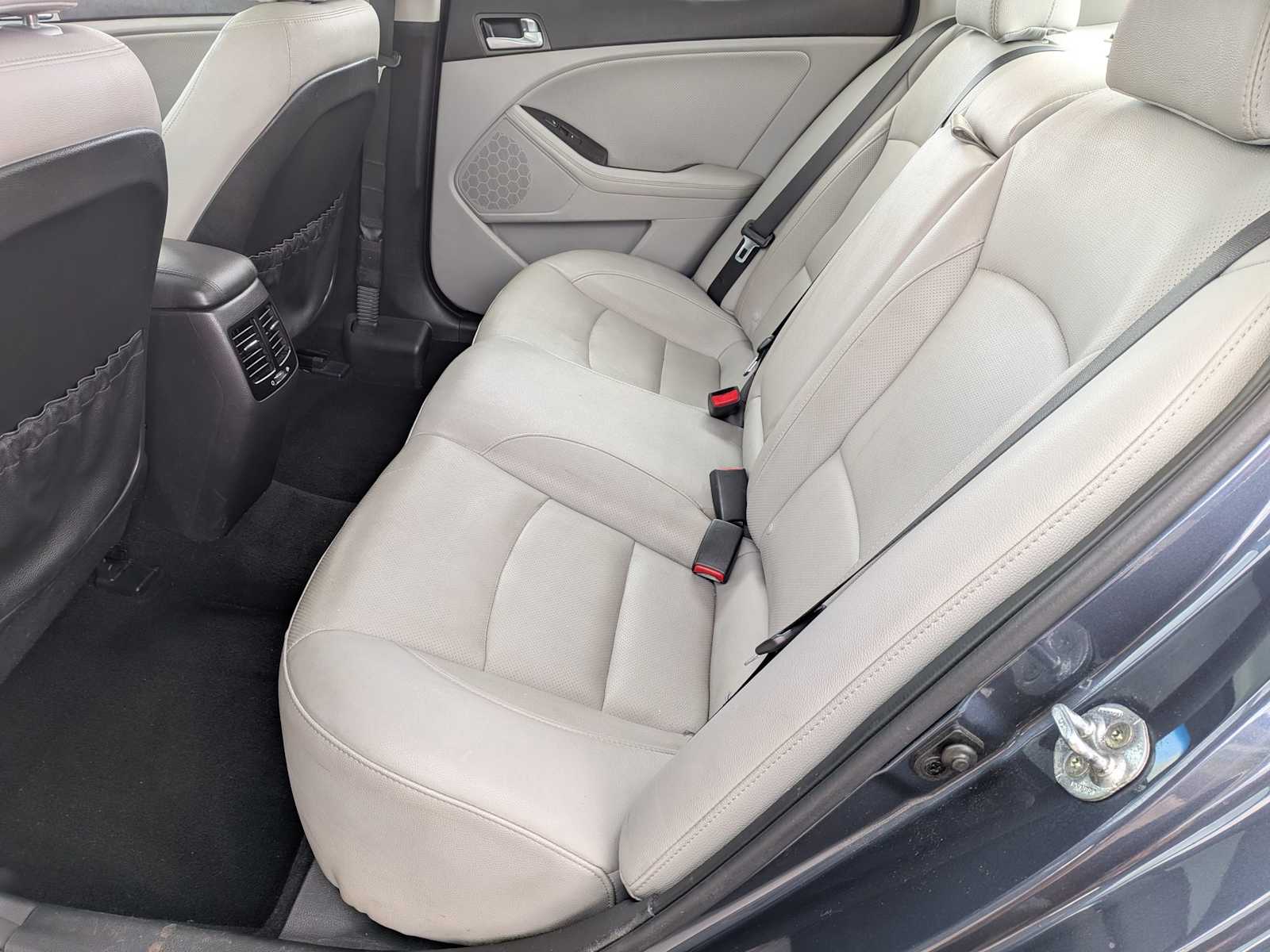 Thumbnail: 2015 Kia Optima - 19