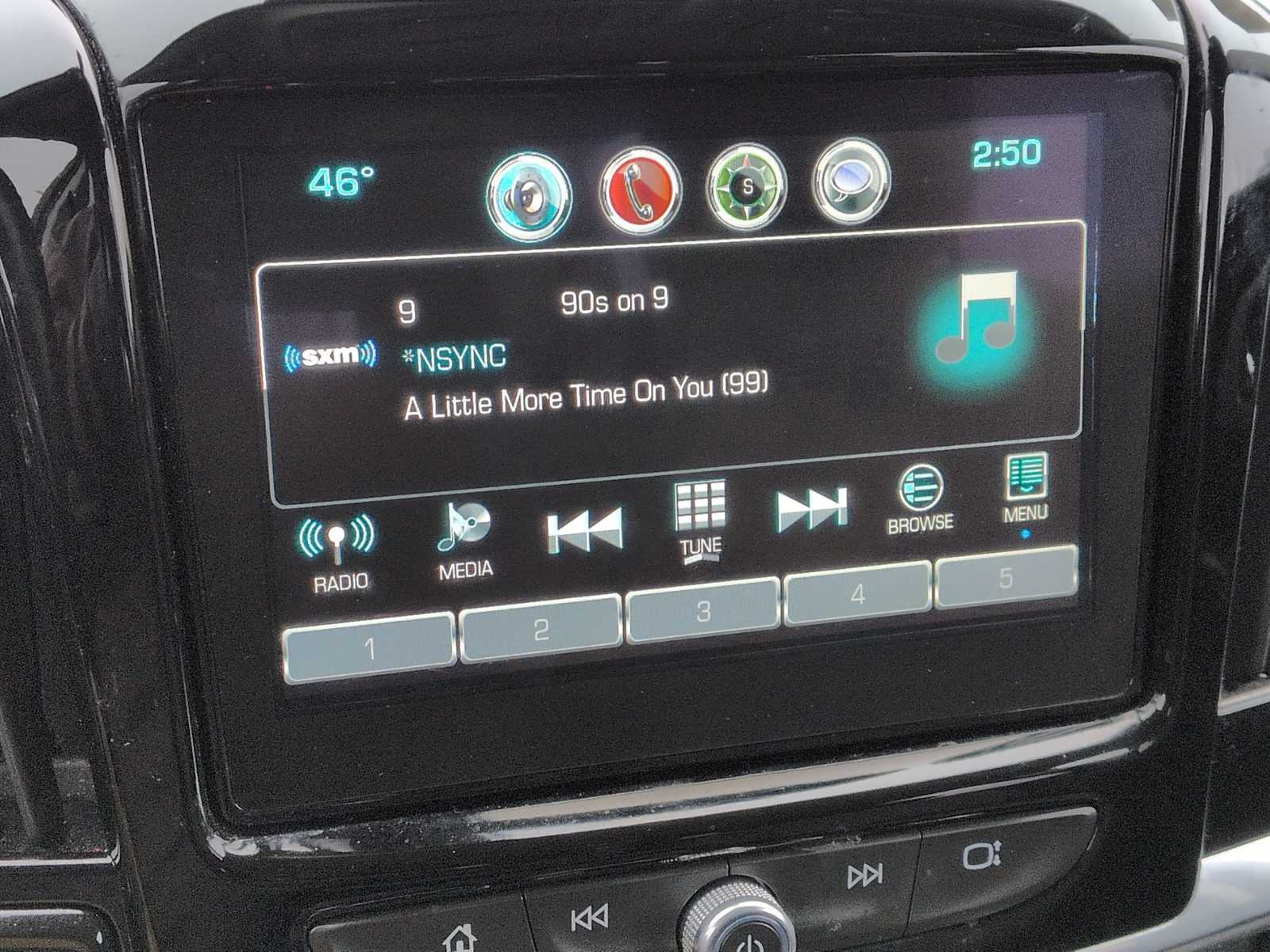 Thumbnail: 2019 Chevrolet Traverse - 27