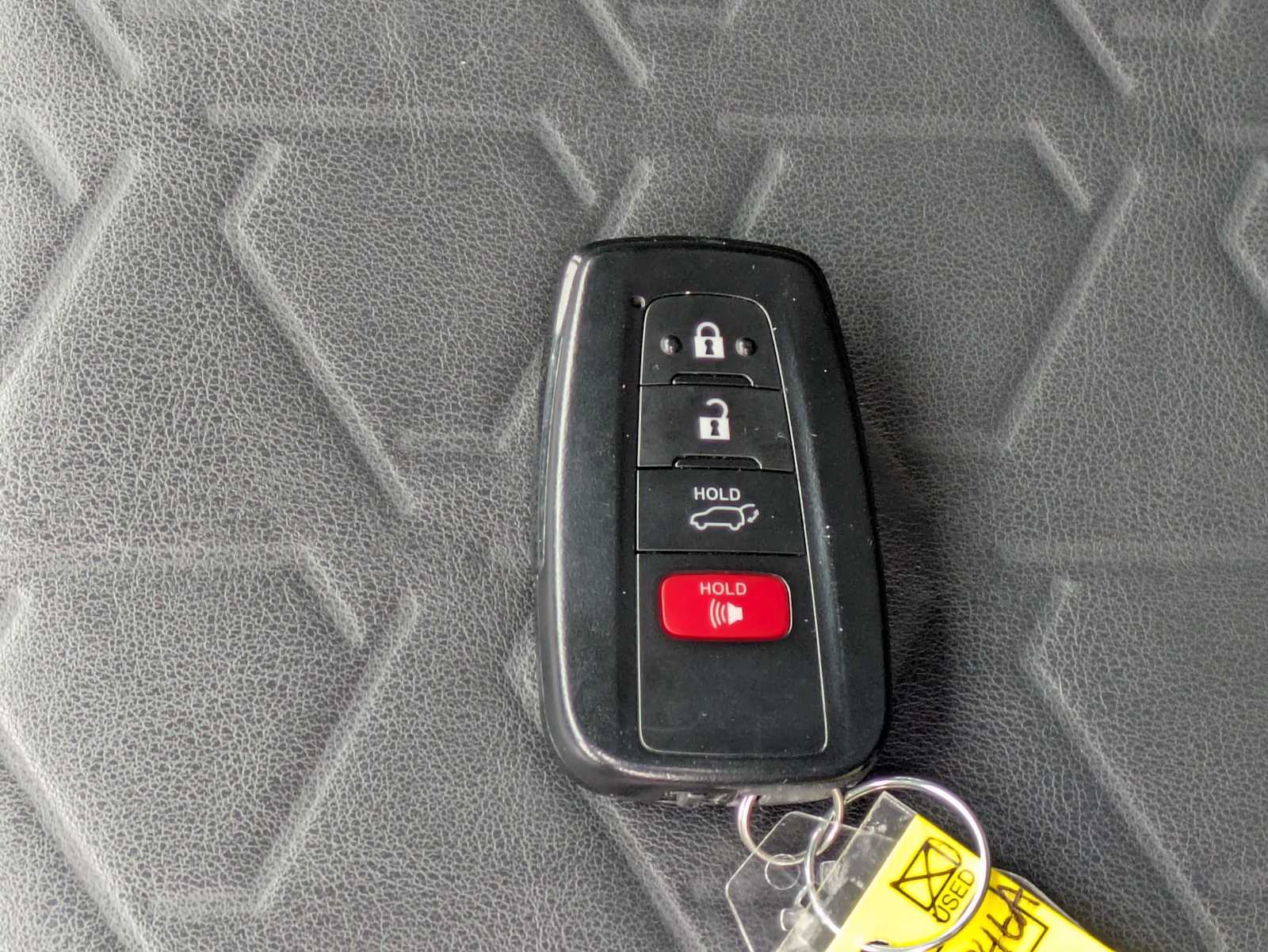 Thumbnail: 2023 Toyota RAV4 - 34