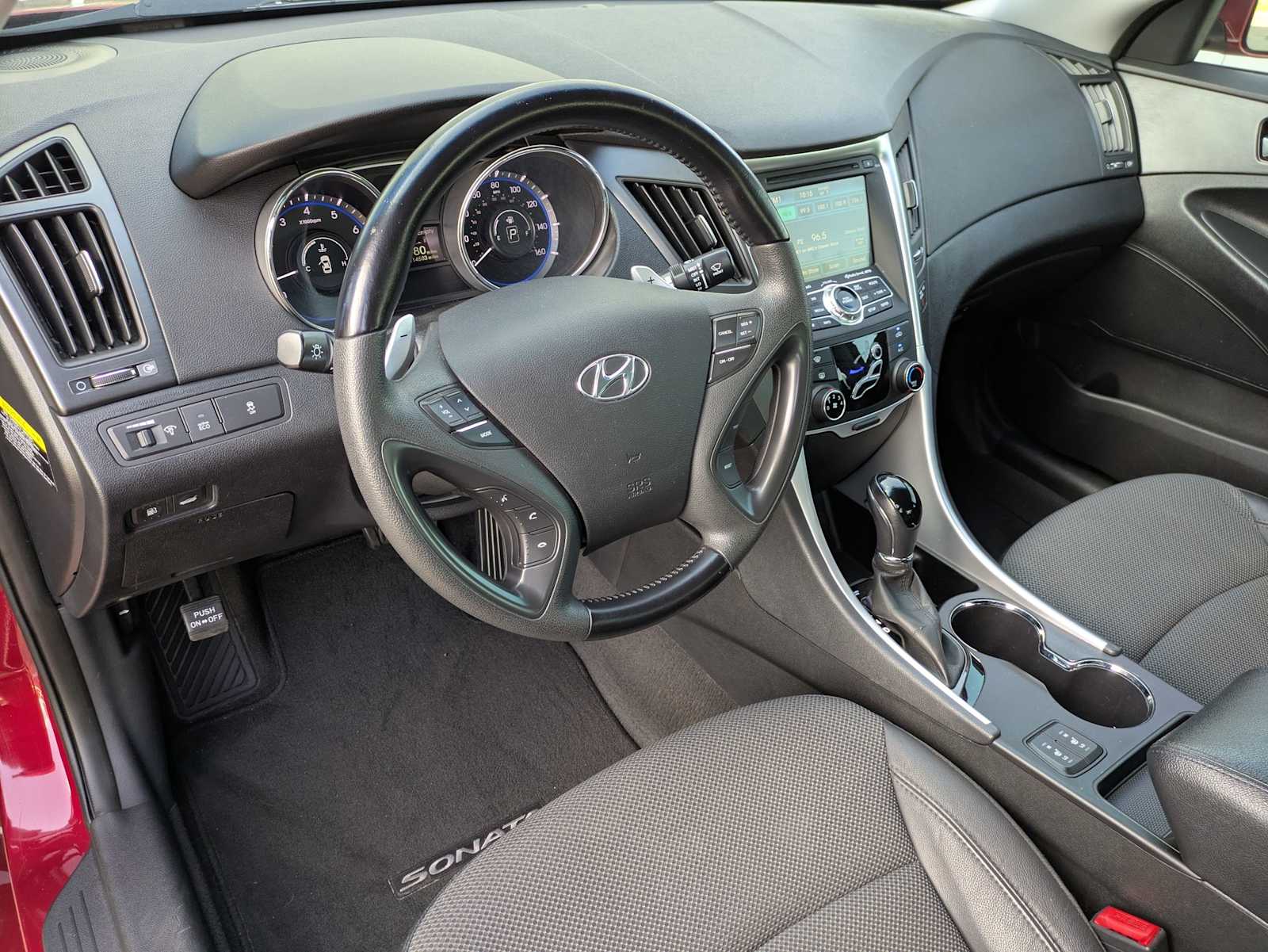 2013 Hyundai Sonata SE photo 2