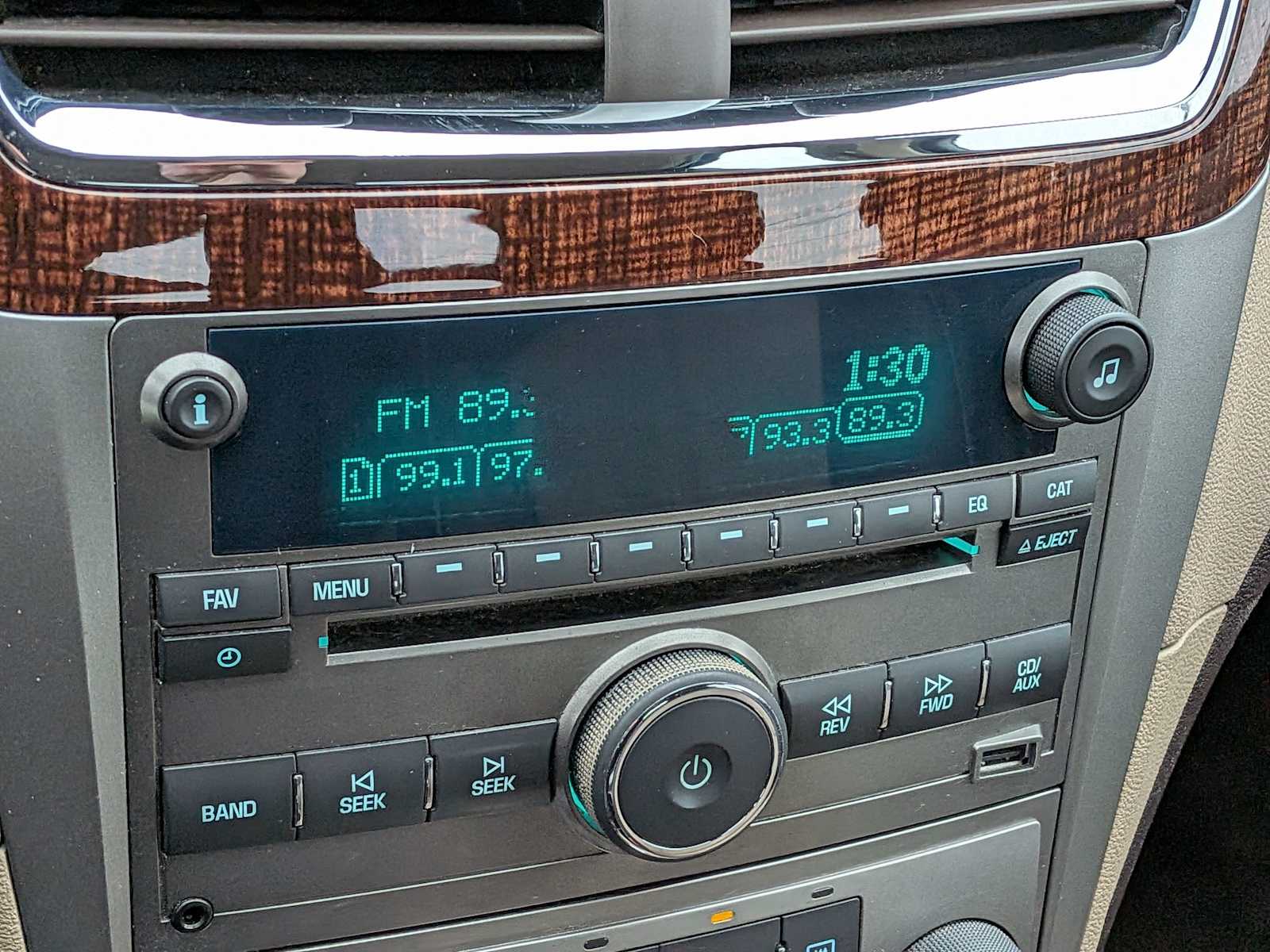 Thumbnail: 2012 Chevrolet Malibu - 28