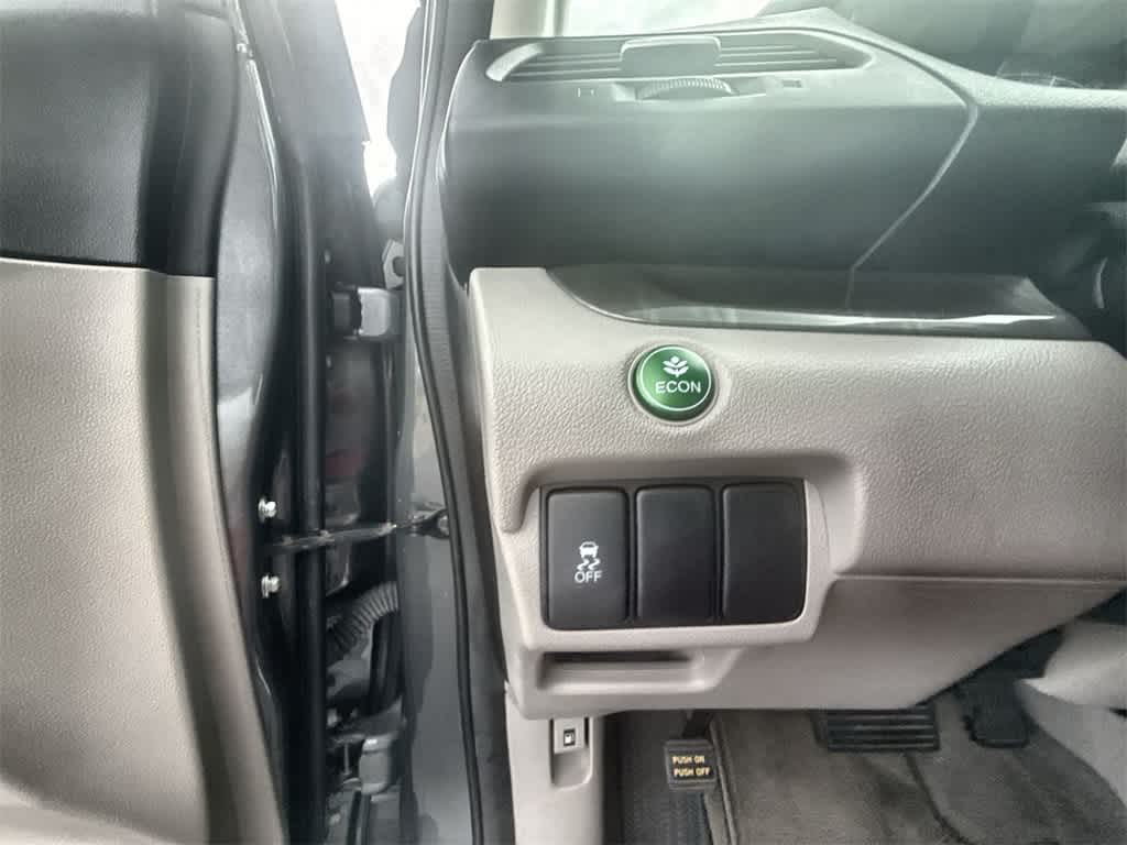 Thumbnail: 2013 Honda CR-V - 16