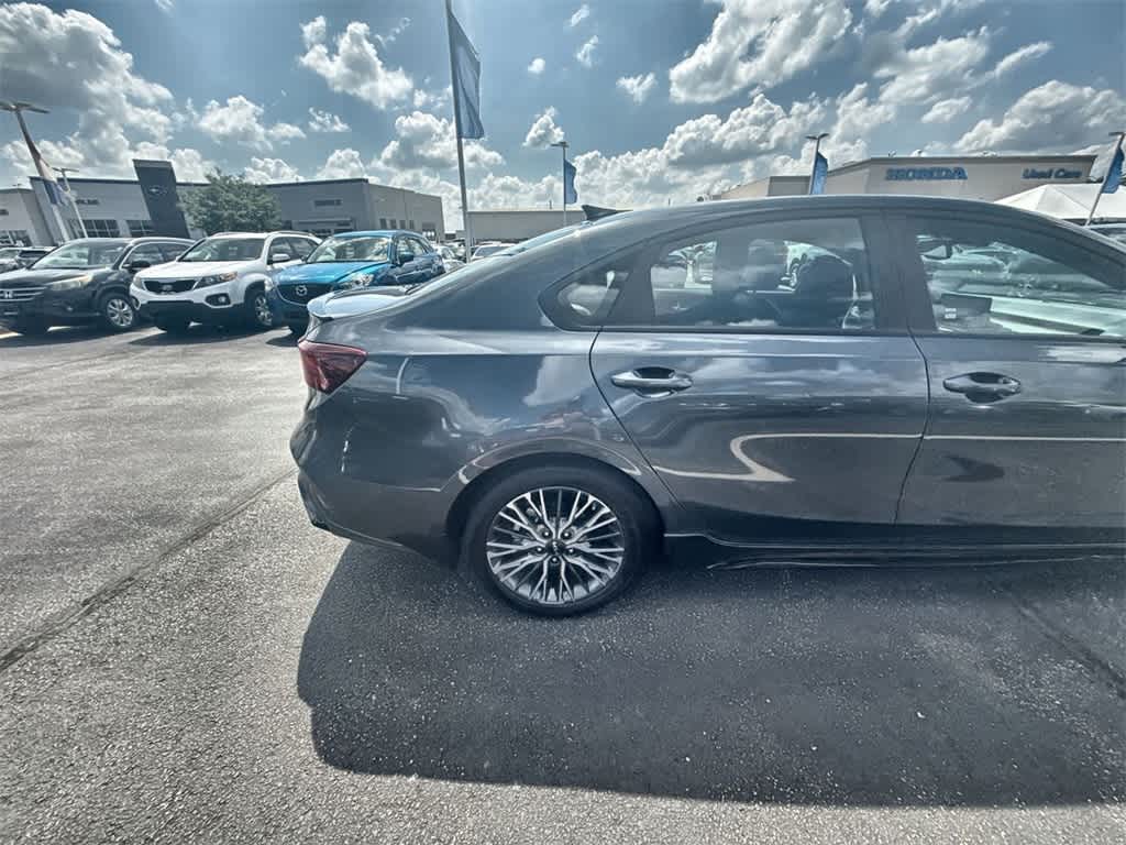 Thumbnail: 2023 Kia Forte - 6