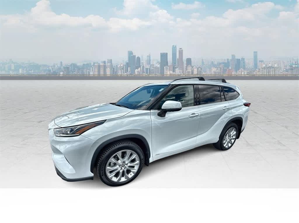 Thumbnail: 2022 Toyota Highlander - 1