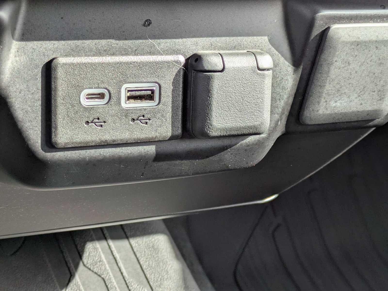 Thumbnail: 2023 GMC Sierra 2500 - 27