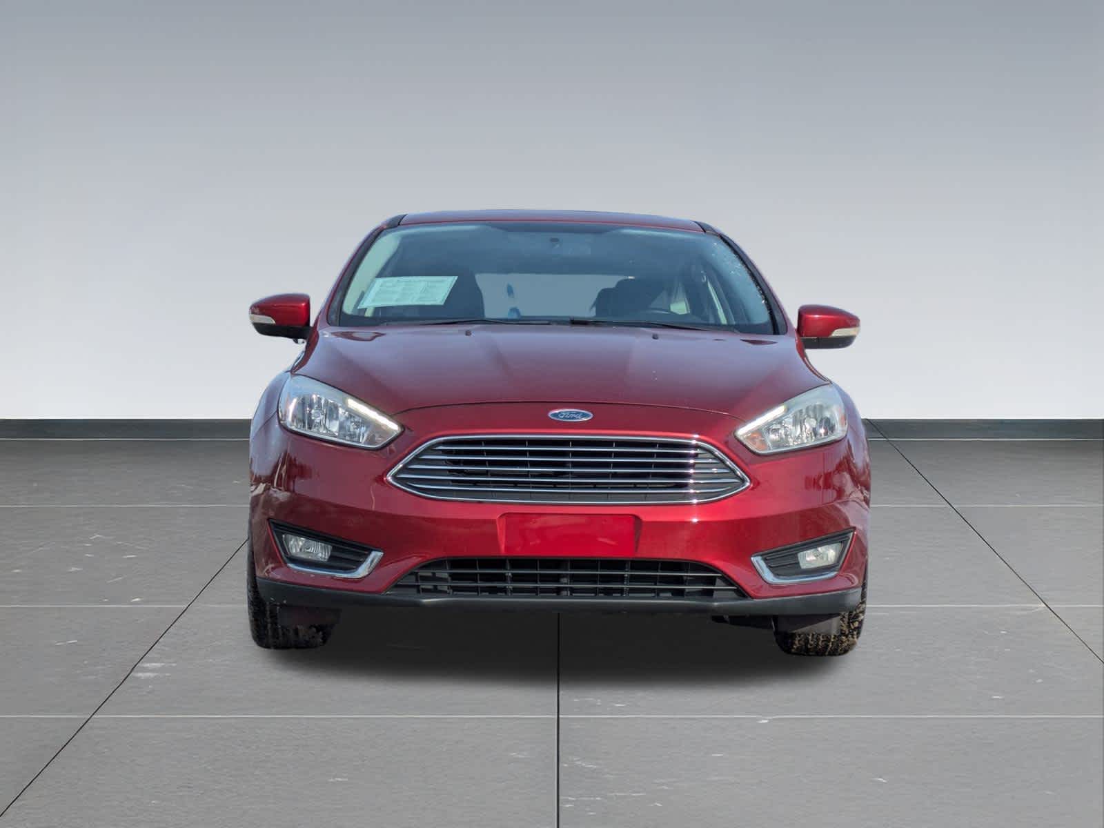 Thumbnail: 2016 Ford Focus - 9