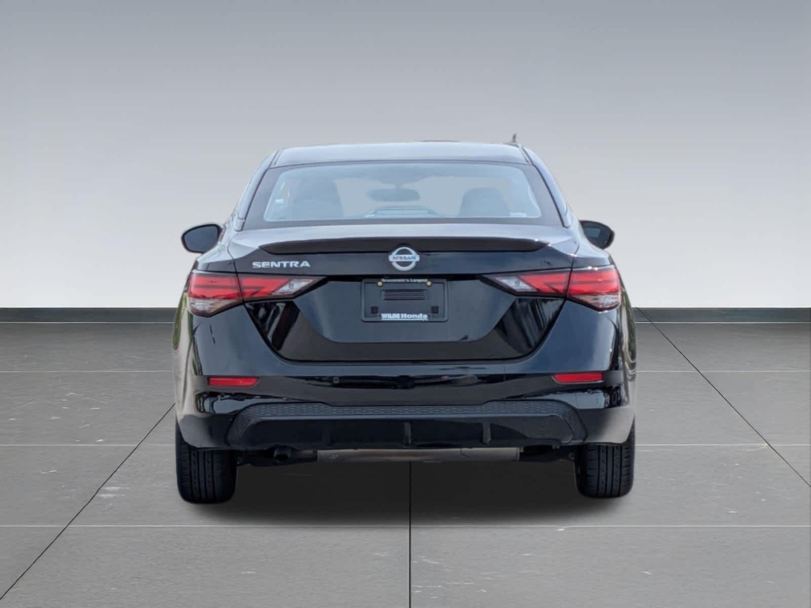 Thumbnail: 2020 Nissan Sentra - 4