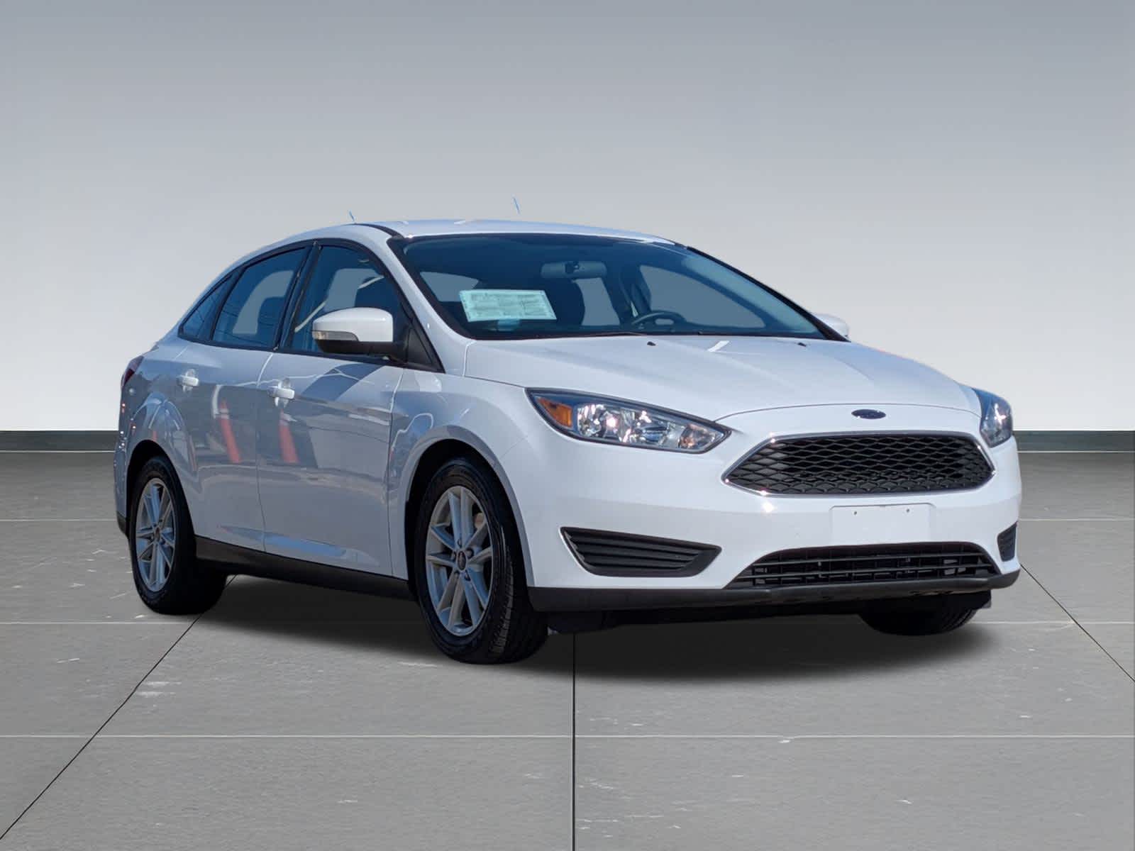 Thumbnail: 2016 Ford Focus - 8