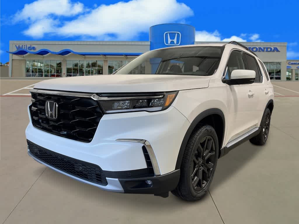 2025 Honda Pilot Touring -
                  Waukesha, WI