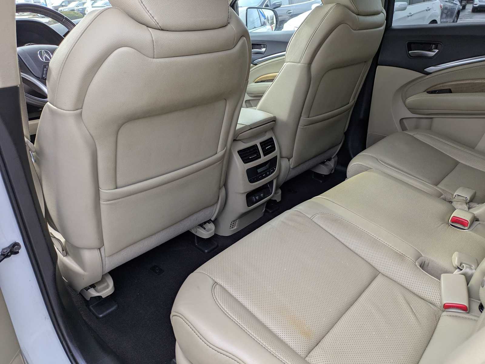 Thumbnail: 2019 Acura MDX - 17