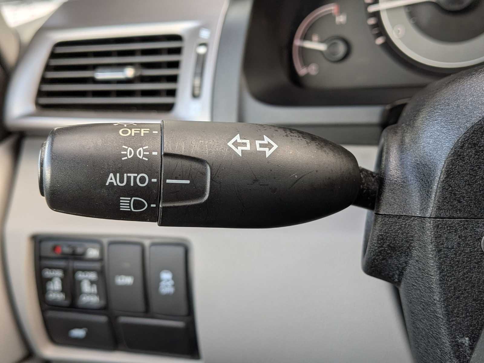 Thumbnail: 2014 Honda Odyssey - 27