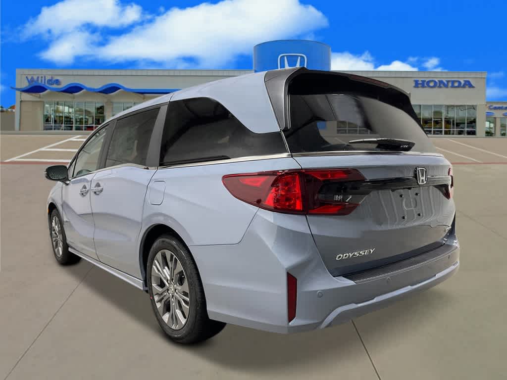 2026 Honda Odyssey Touring photo 3