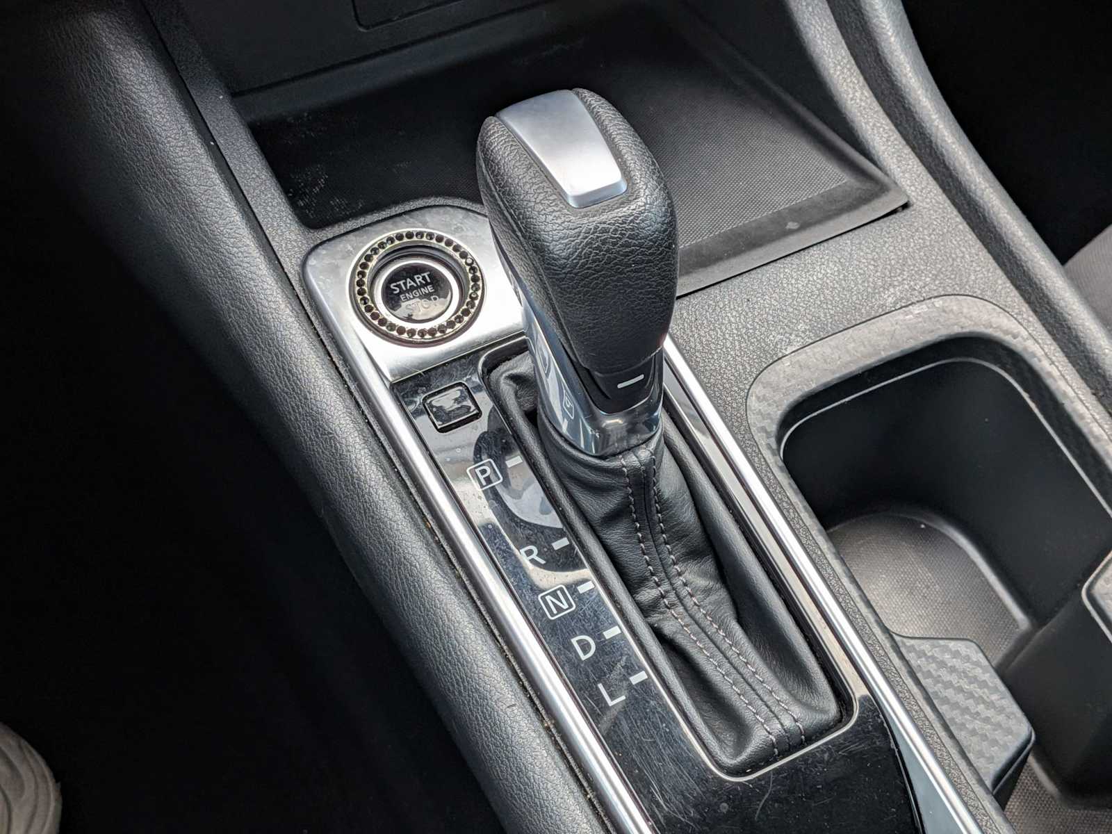 Thumbnail: 2020 Nissan Sentra - 28