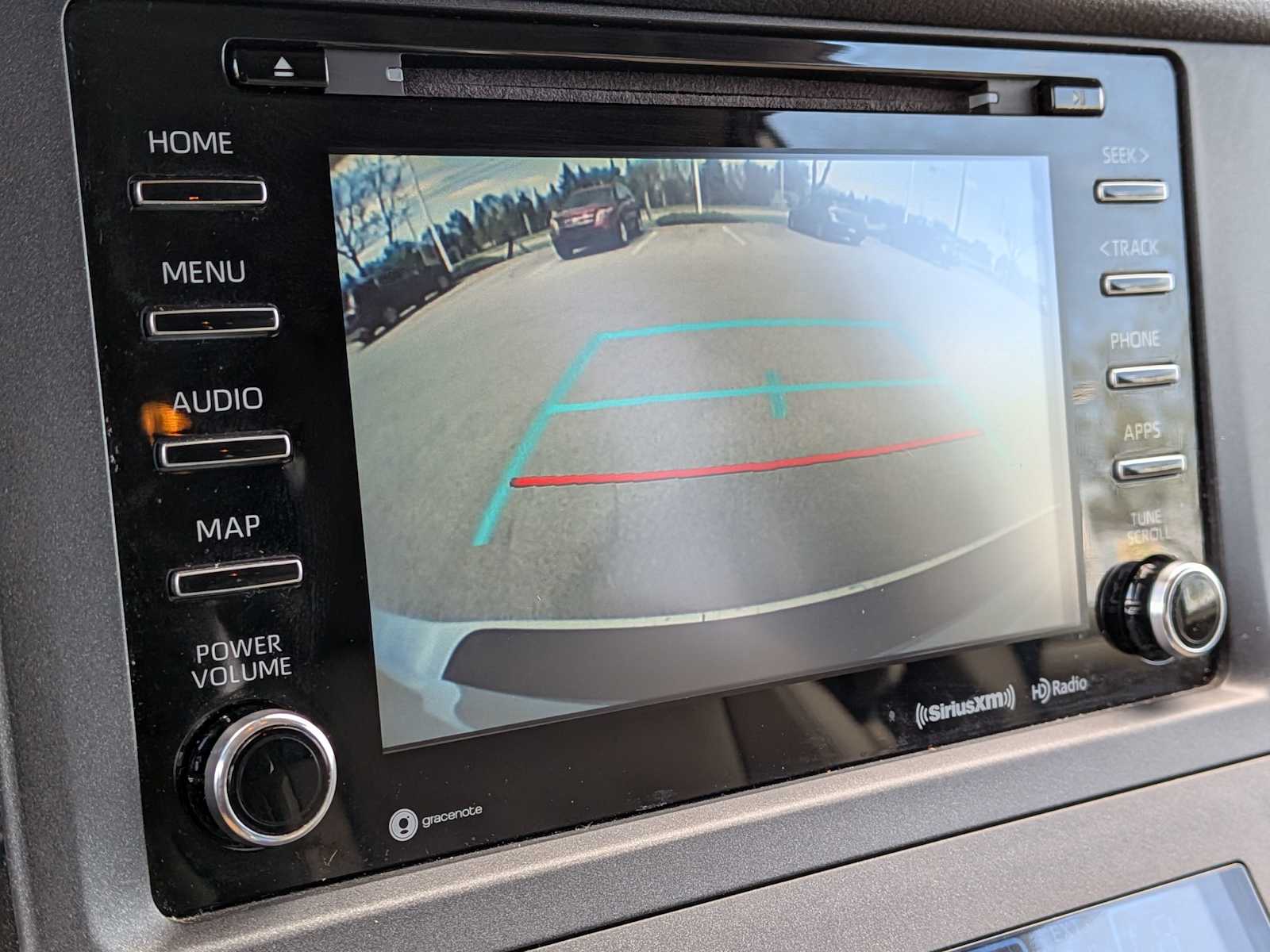 Thumbnail: 2020 Toyota Sienna - 28