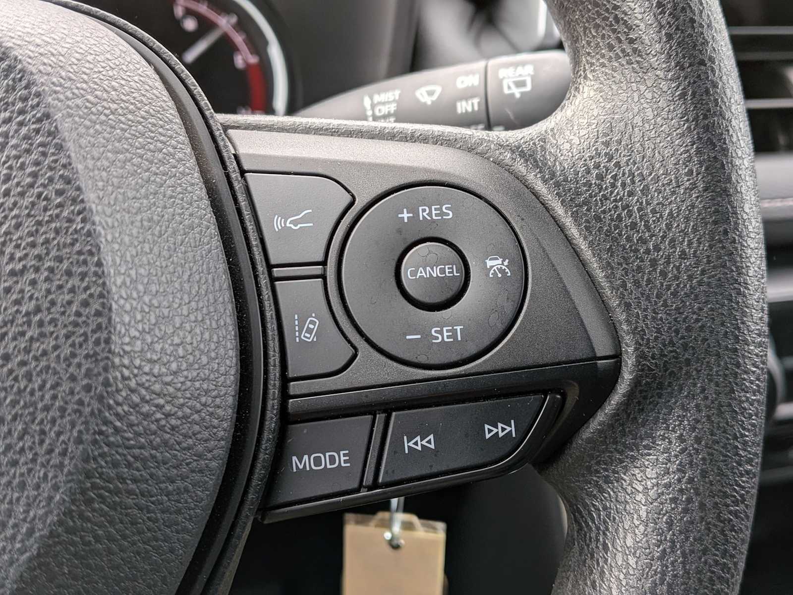 Thumbnail: 2023 Toyota RAV4 - 23