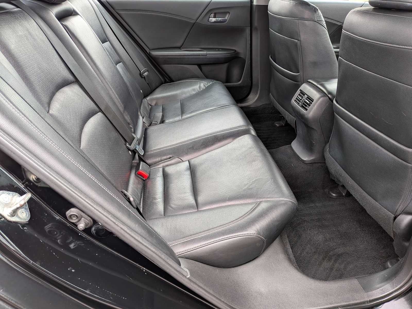 Thumbnail: 2015 Honda Accord - 18
